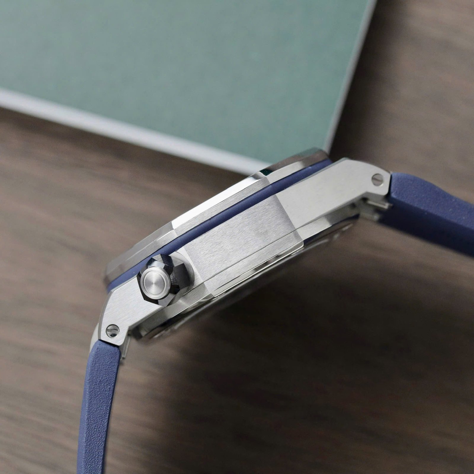 Audemars Piguet Royal Oak Offshore Diver 15720ST Blue Dial Rubber Replica IPF 42mm - 图片 7