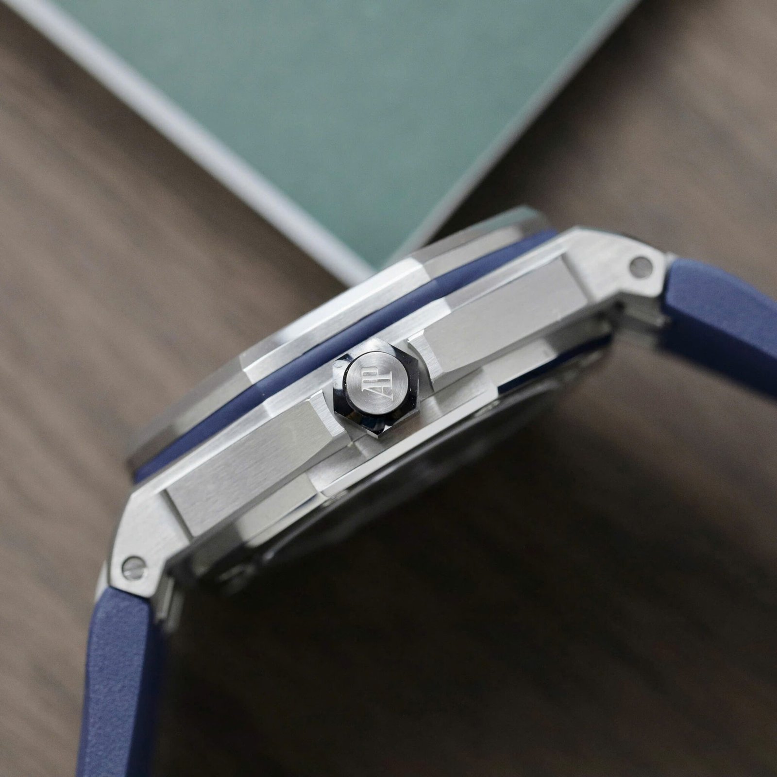 Audemars Piguet Royal Oak Offshore Diver 15720ST Blue Dial Rubber Replica IPF 42mm - 图片 8