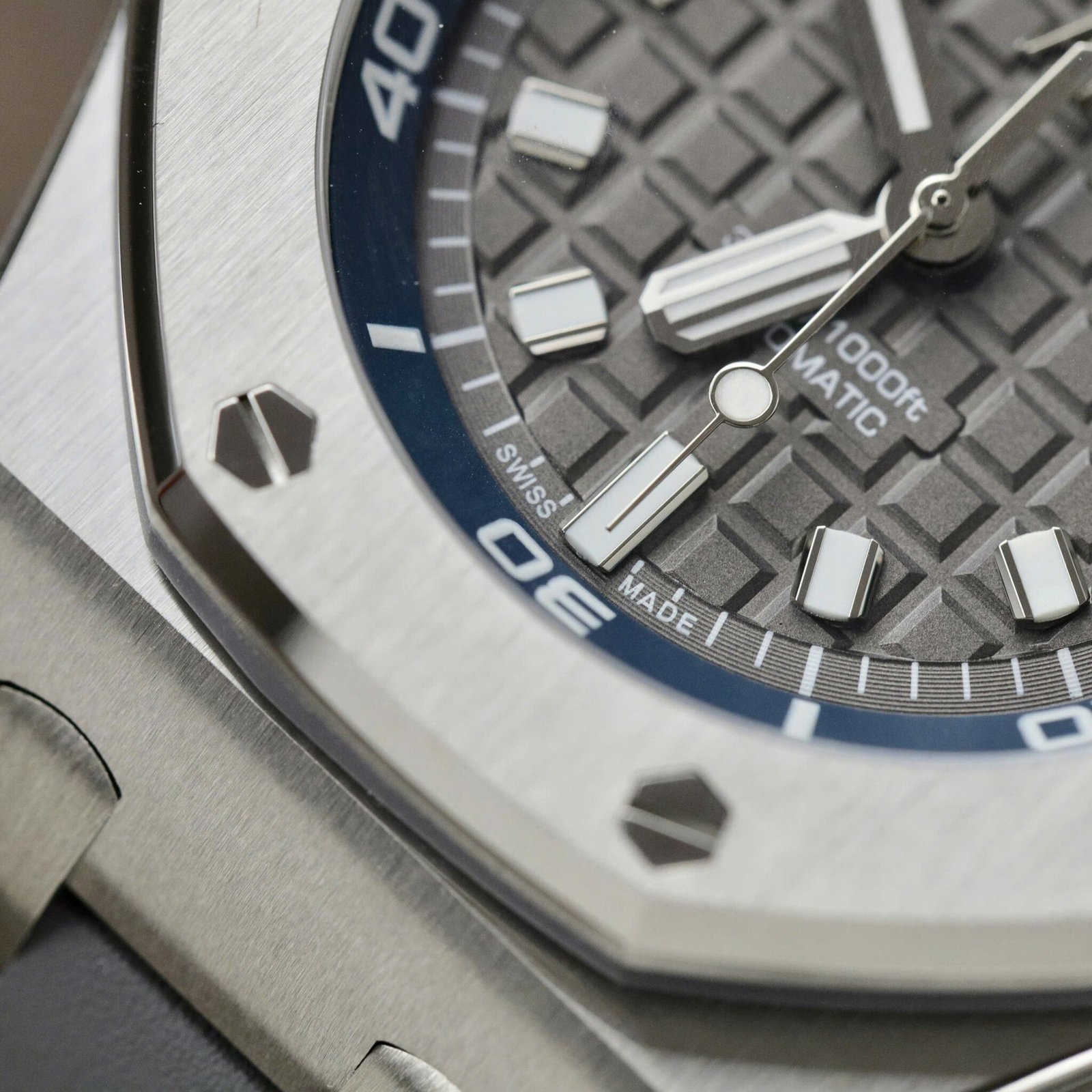 Audemars Piguet Royal Oak Offshore Diver 15720ST Grey Dial Rubber Replica IPF 42mm - 图片 5