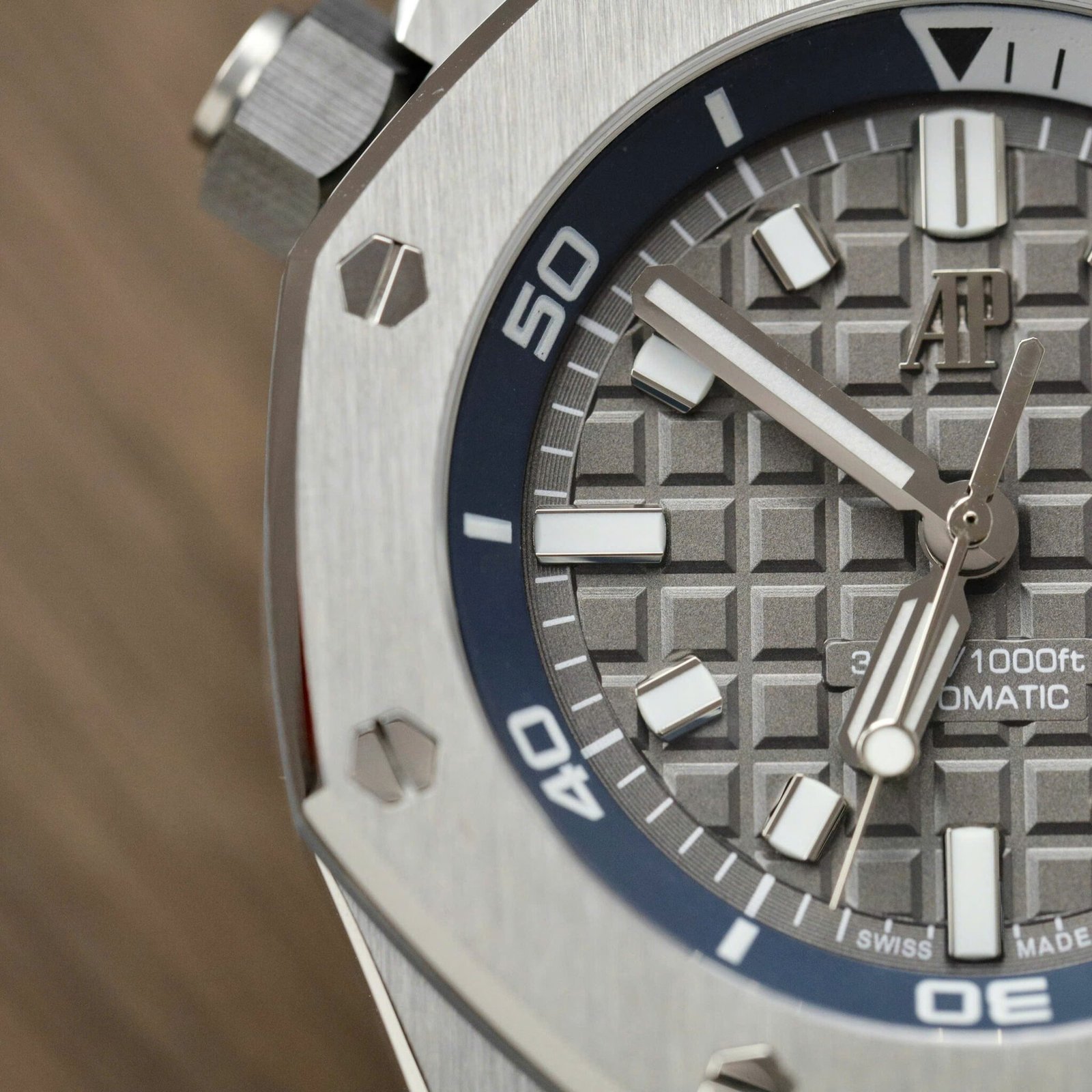 Audemars Piguet Royal Oak Offshore Diver 15720ST Grey Dial Rubber Replica IPF 42mm - 图片 6