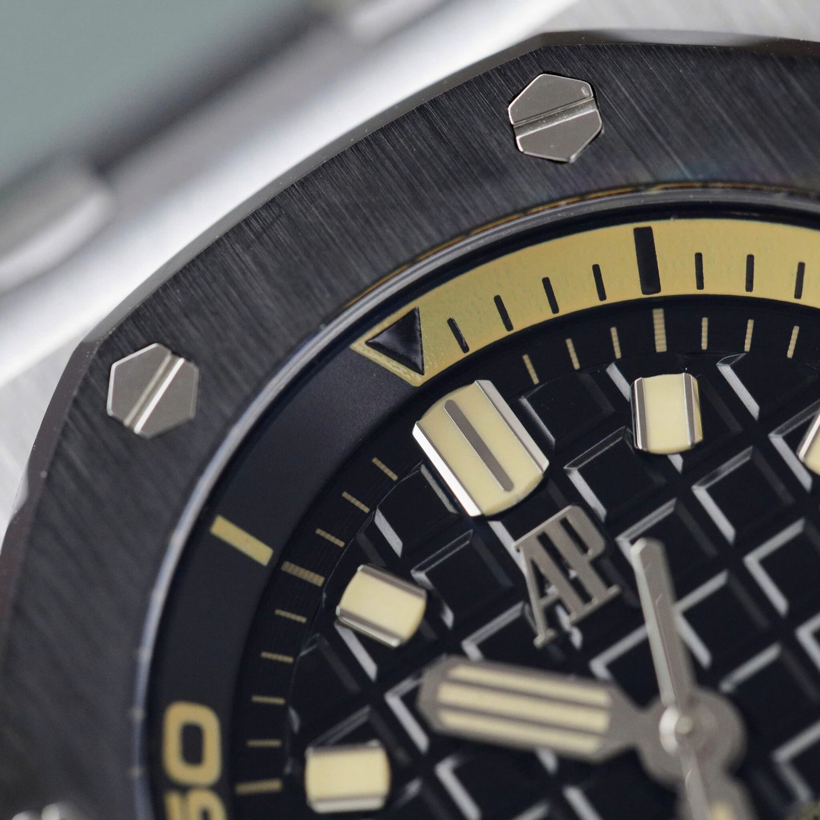 Audemars Piguet Royal Oak Offshore Diver 15720CN Black Dial Ceramic Bezel Rubber Replica IPF 42mm - 图片 4