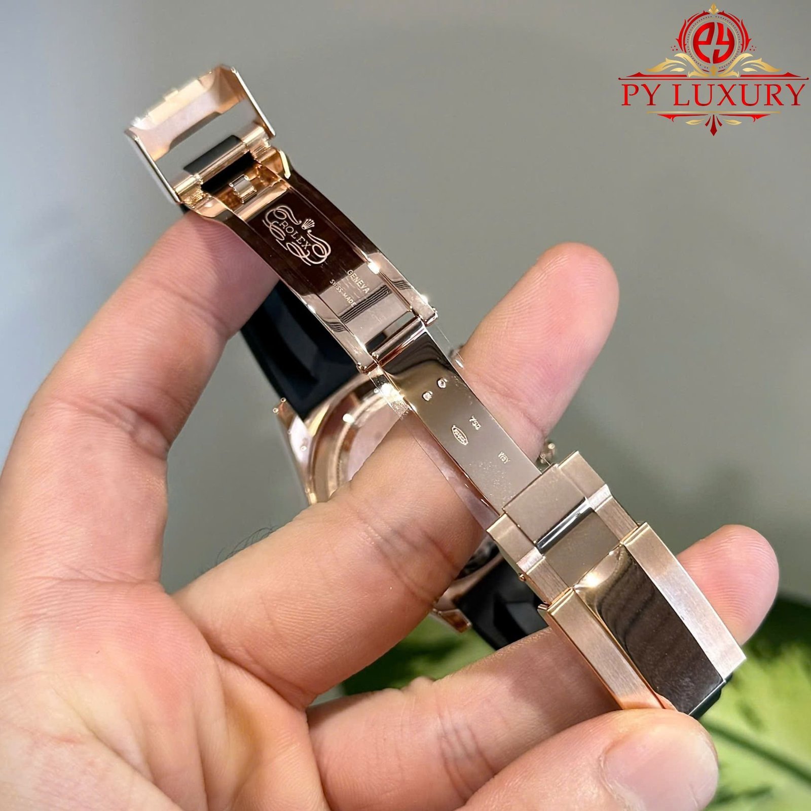Rolex Daytona Meteorite Dial 18K Gold Plated Custom Baguette Moissanite Rubber Strap 40mm - 图片 9