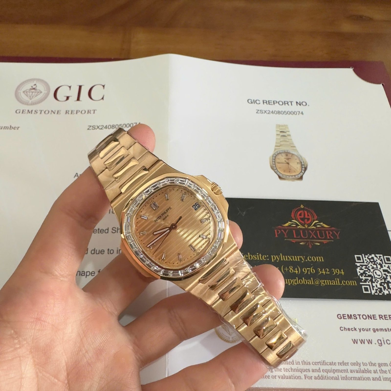 Patek Philippe Nautilus 5723/1R-001 Pink Golden Dial 18K Solid Gold Baguette Diamonds 40mm - 图片 3