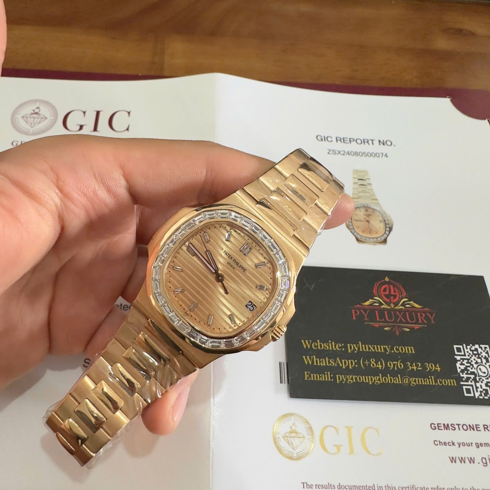 Patek Philippe Nautilus 5723/1R-001 Pink Golden Dial 18K Solid Gold Baguette Diamonds 40mm - 图片 4