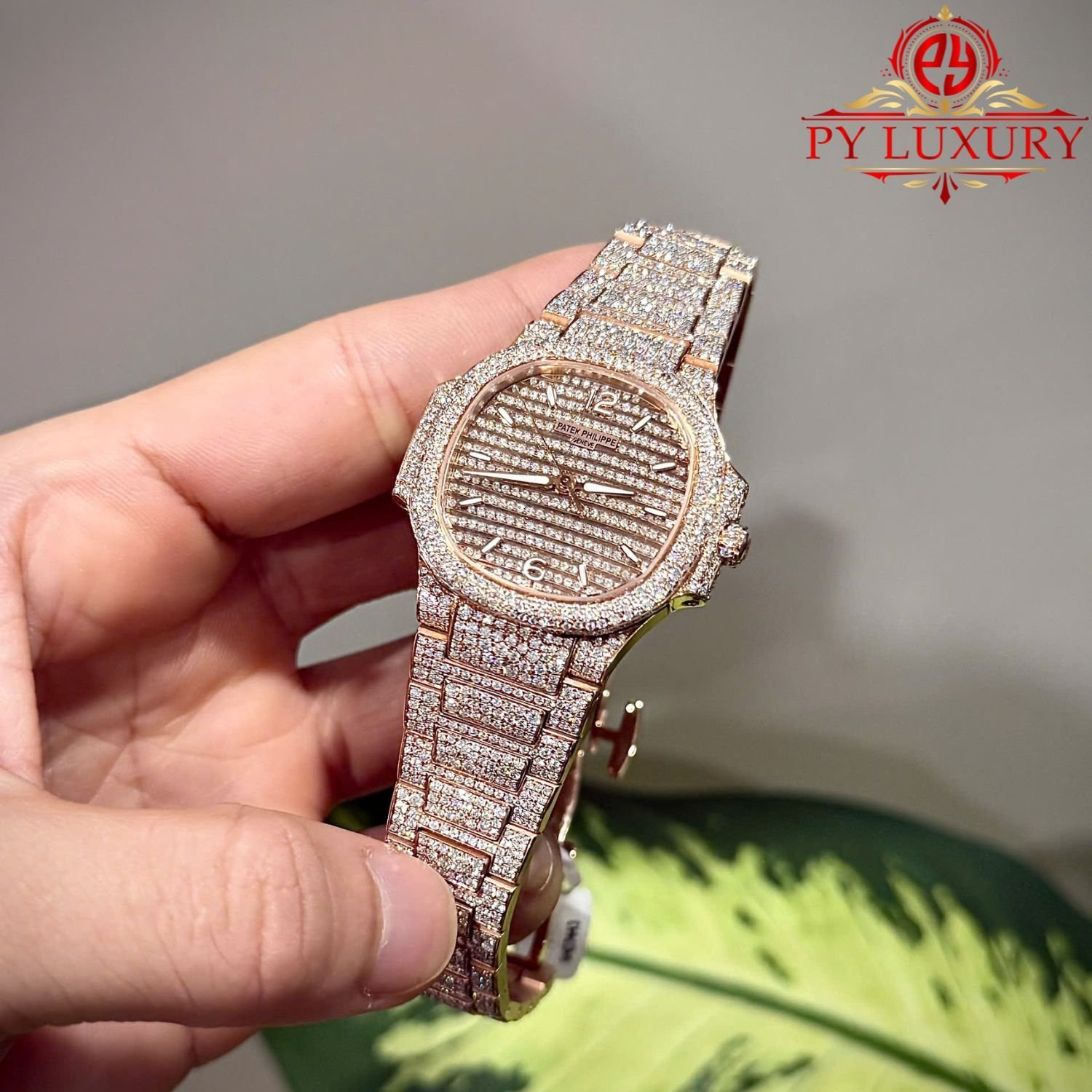 Patek Philippe Nautilus 7118/1450R-001 18K Gold Plated Iced Out Moissanite Best Replica 35.2mm - 图片 5