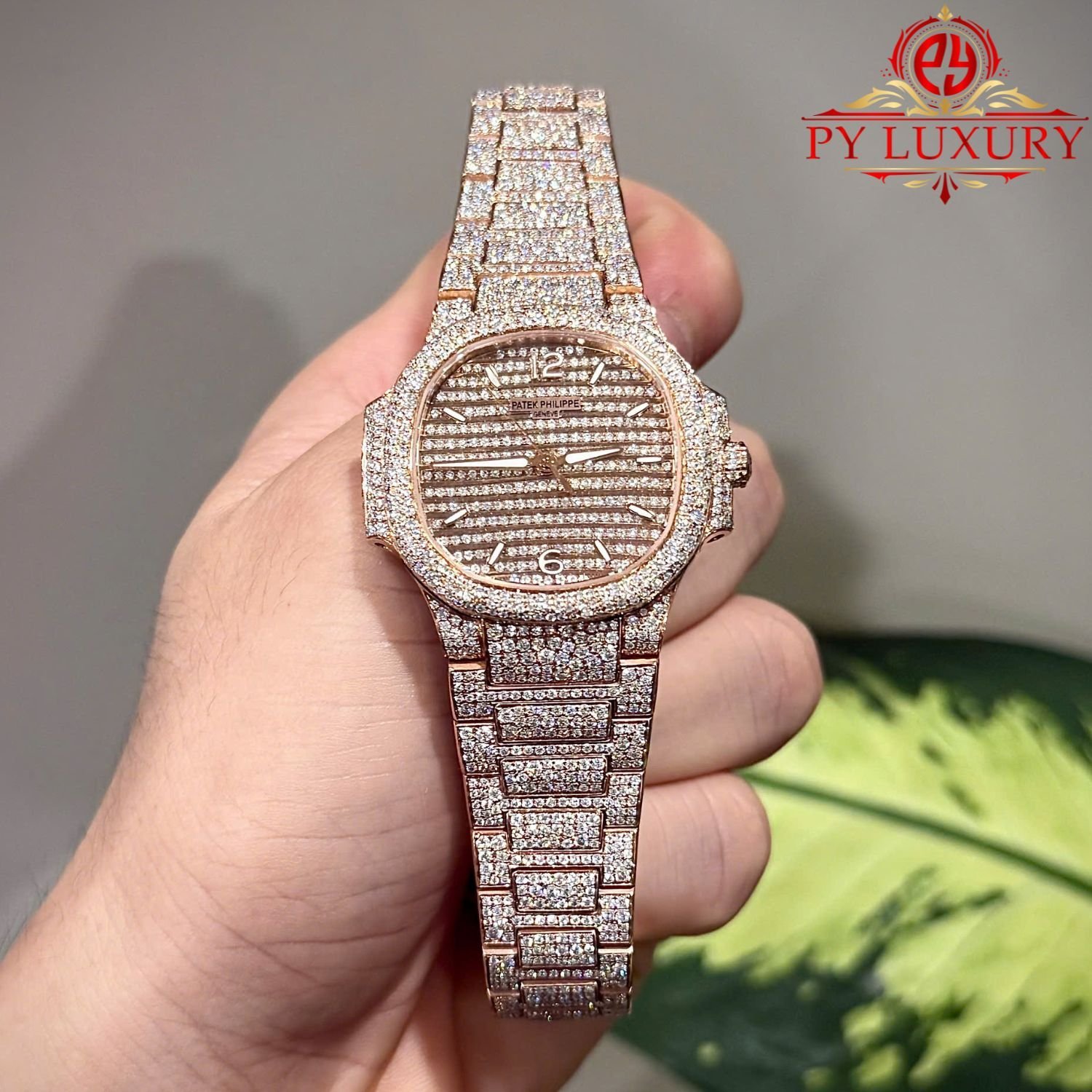 Patek Philippe Nautilus 7118/1450R-001 18K Gold Plated Iced Out Moissanite Best Replica 35.2mm - 图片 6