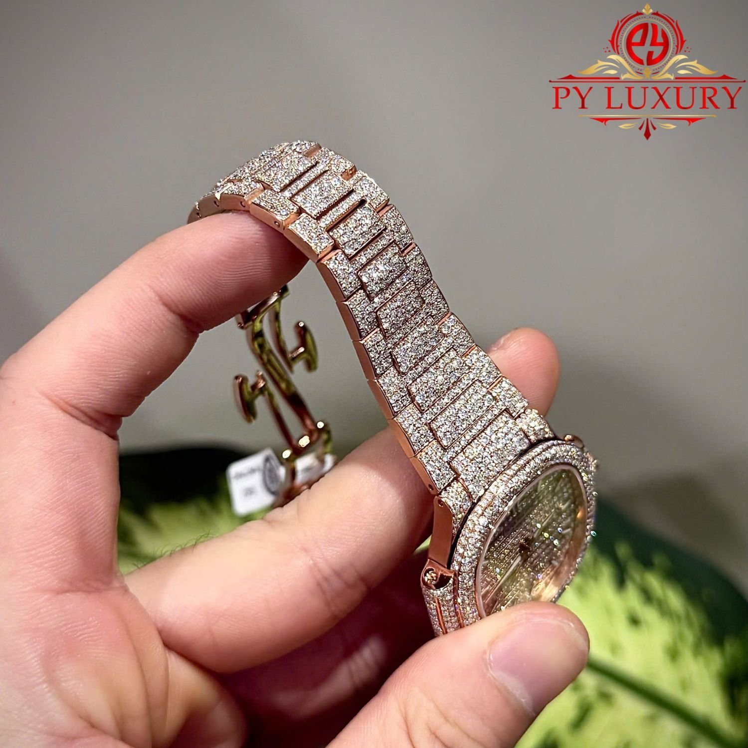 Patek Philippe Nautilus 7118/1450R-001 18K Gold Plated Iced Out Moissanite Best Replica 35.2mm - 图片 8