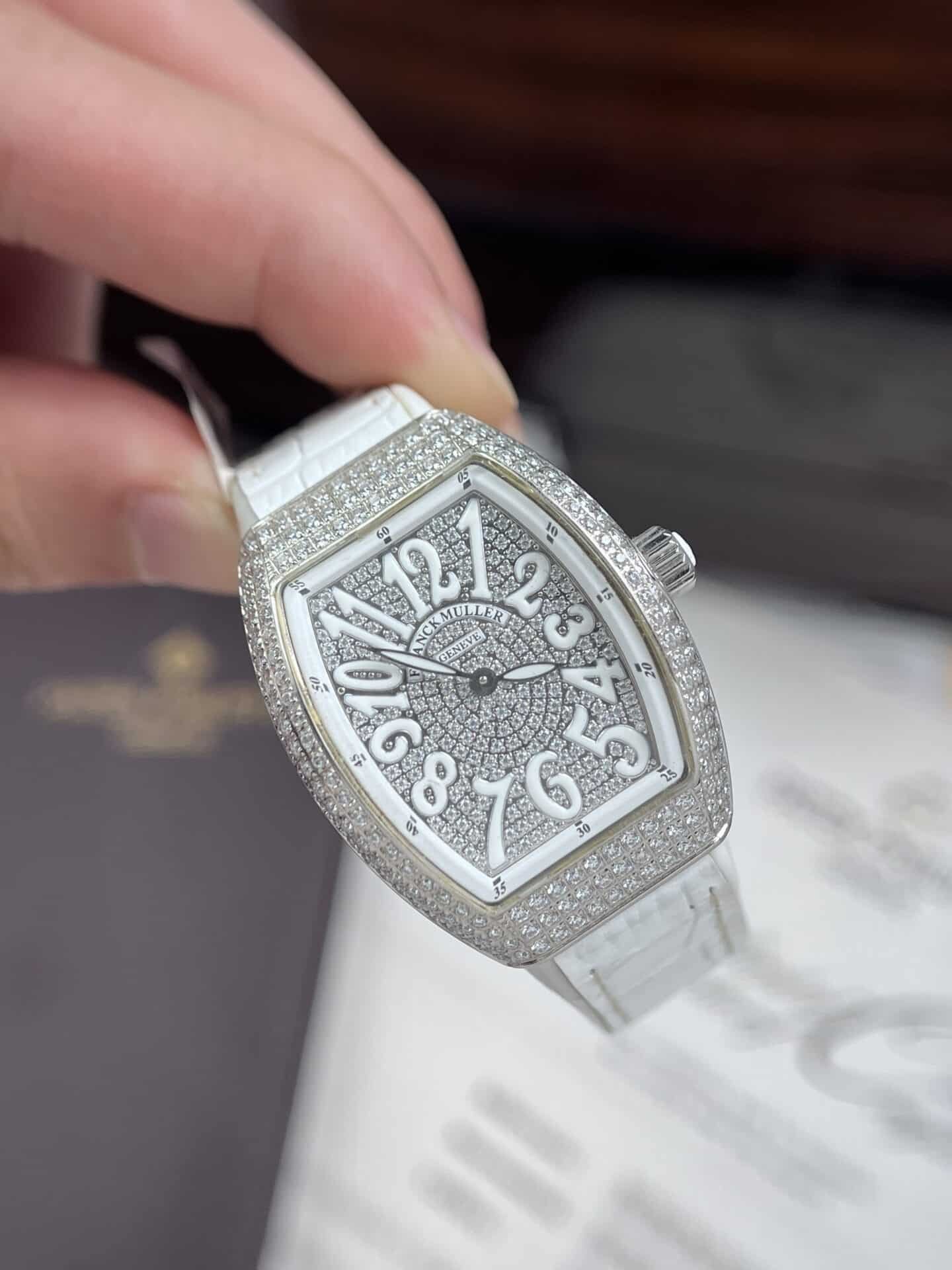 Franck Muller Vanguard V32 White Custom Full Moissanite Best Replica ABF 32mm - 图片 3