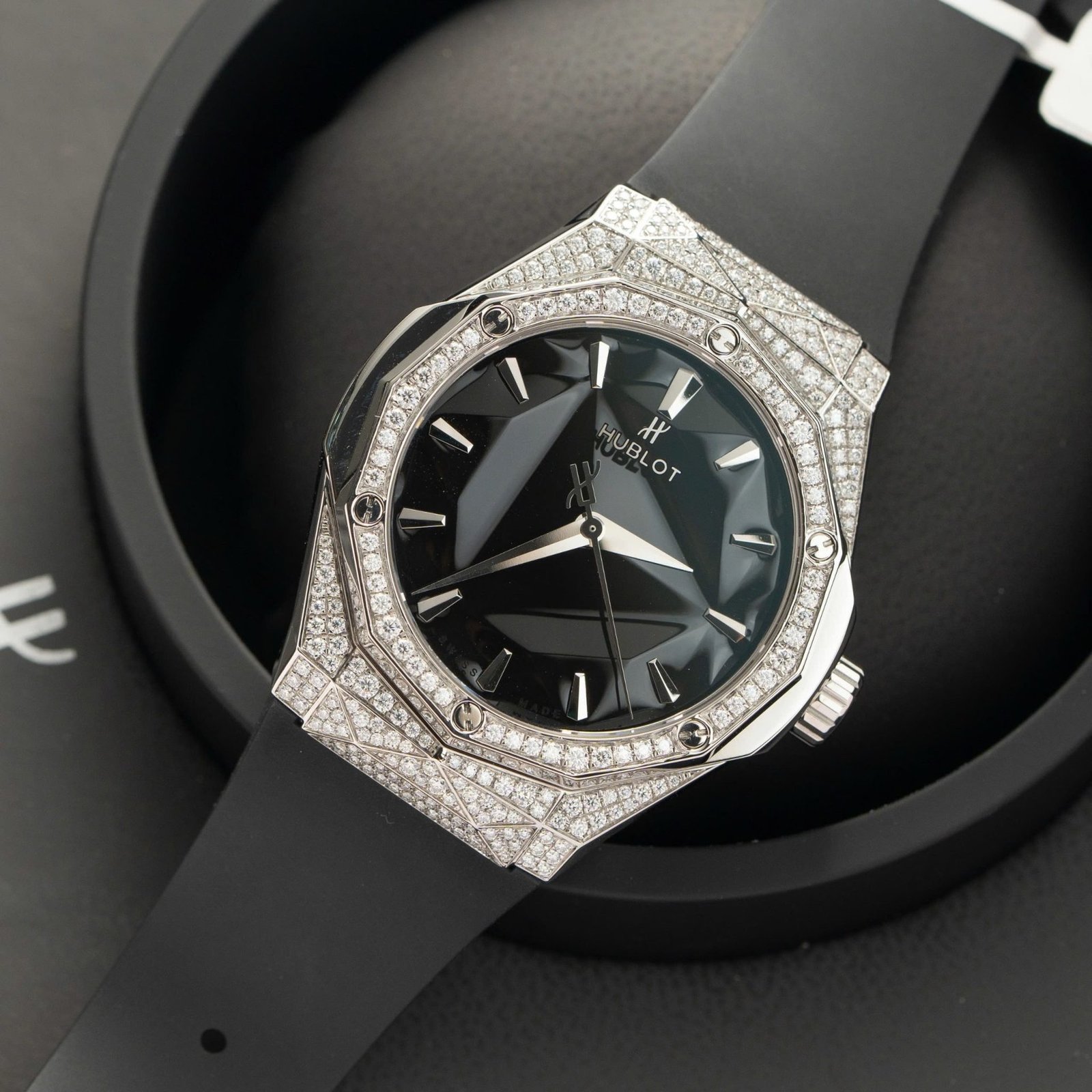 Hublot Classic Fusion Orlinski Titanium Pavé Black Dial Custom Full Moissanite 1:1 Copy 40mm - 图片 3