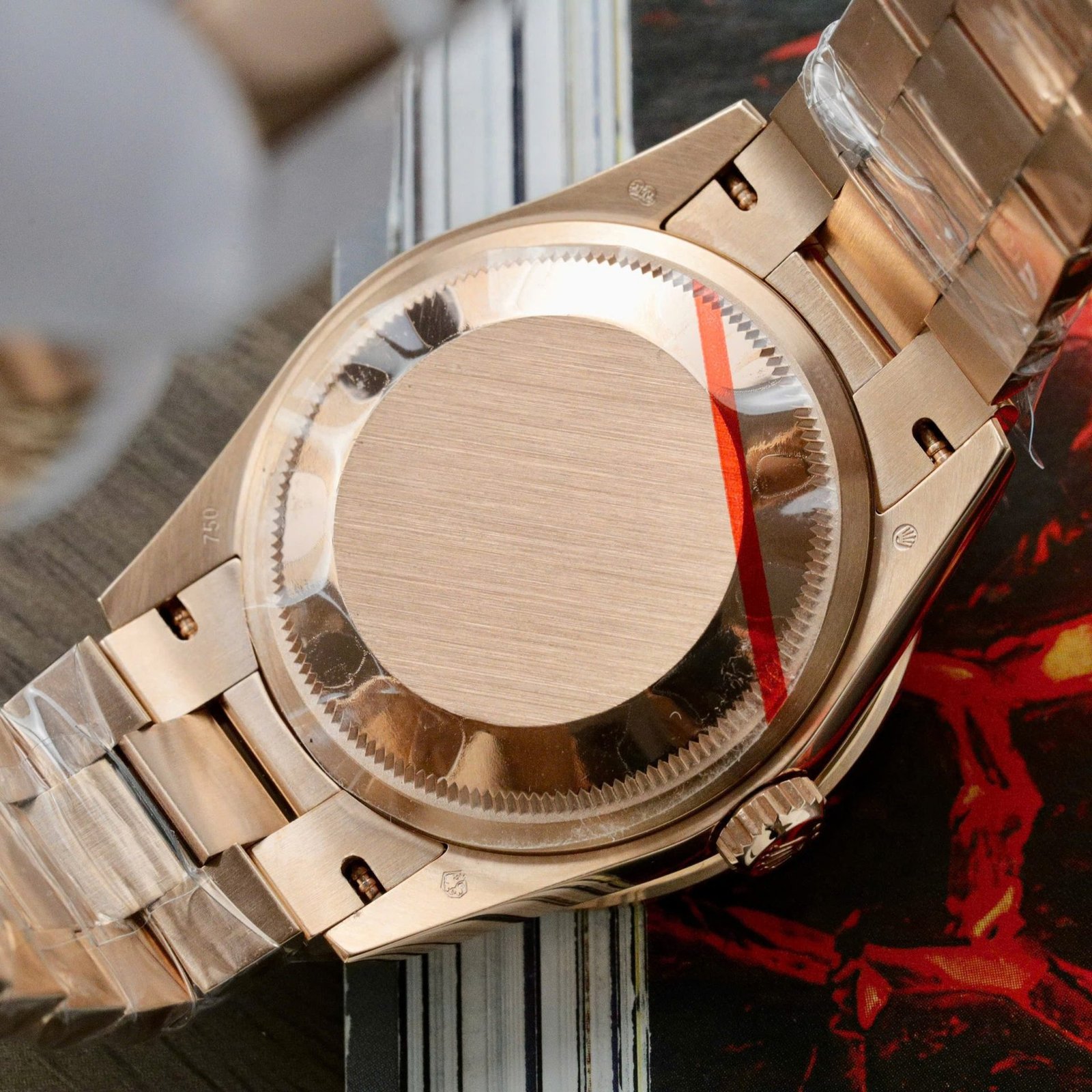 Rolex Day-Date 36 Chocolate Diamond & Ruby Dial 18K Rose Gold Wrapped Baguette Moissanite Bezel Best Replica 36mm - 图片 10