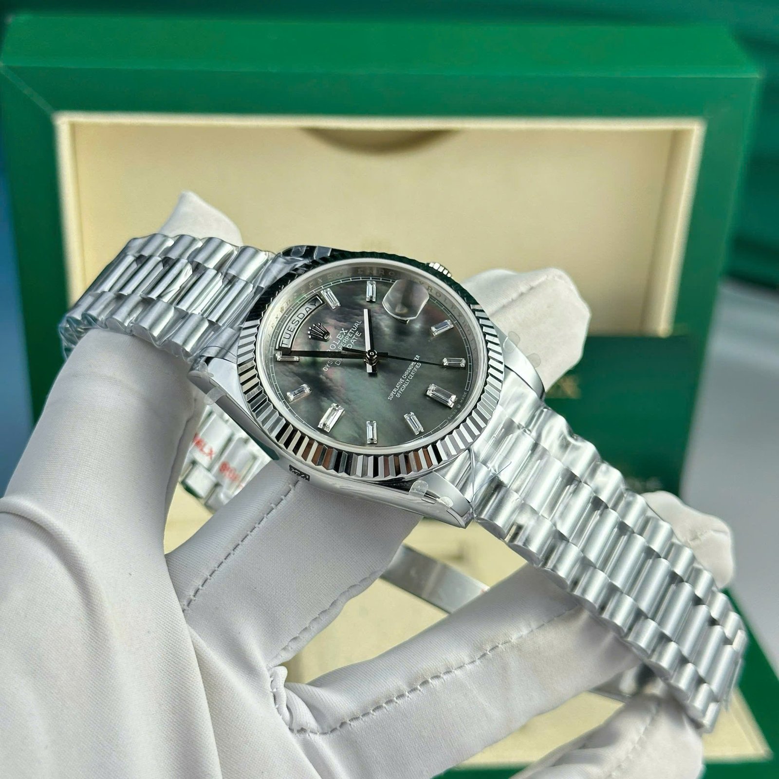 Rolex Day-Date 40 Black MOP Dial Q Factory 185g Best Replica 40mm - 图片 5