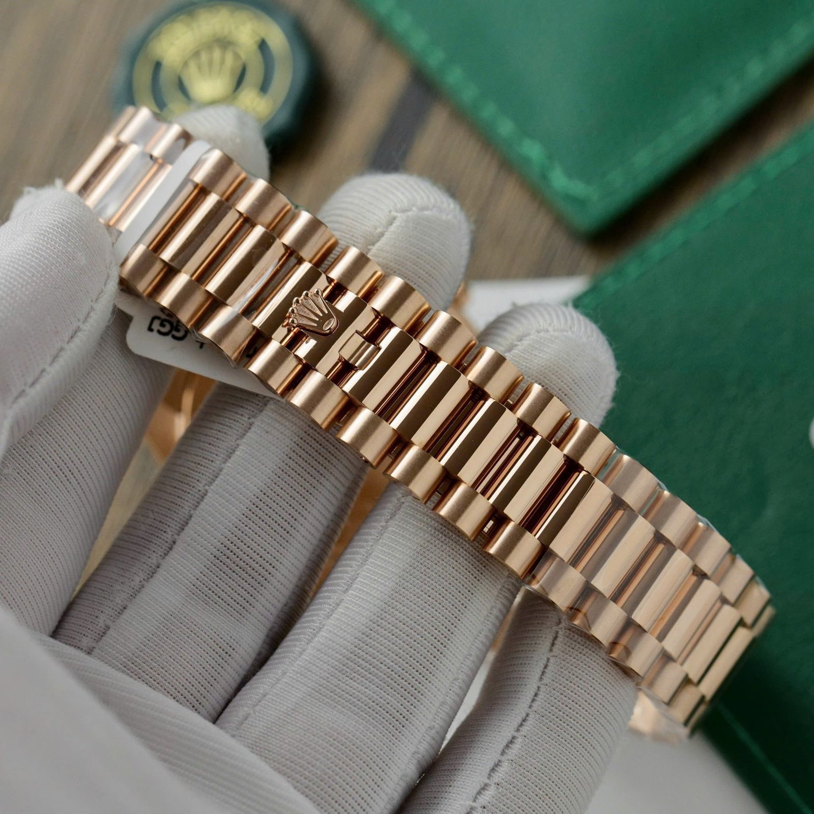 Rolex Day-Date 228345RBR-0026 MOP Baguette Dial 18K Rose Gold Wrapped Moissanite Bezel GMF V3 Best Replica 40mm - 图片 11