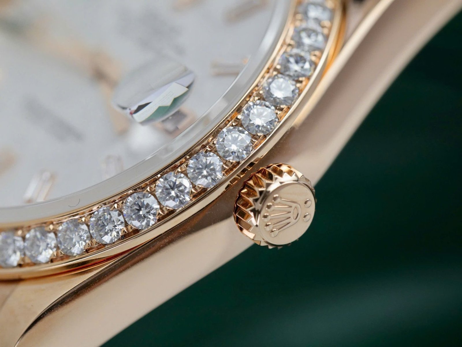 Rolex Day-Date 40 Meteorite Baguette Moissanite Dial 18K Rose Gold Wrapped Moissanite Bezel GMF V3 Best Replica 40mm - 图片 8