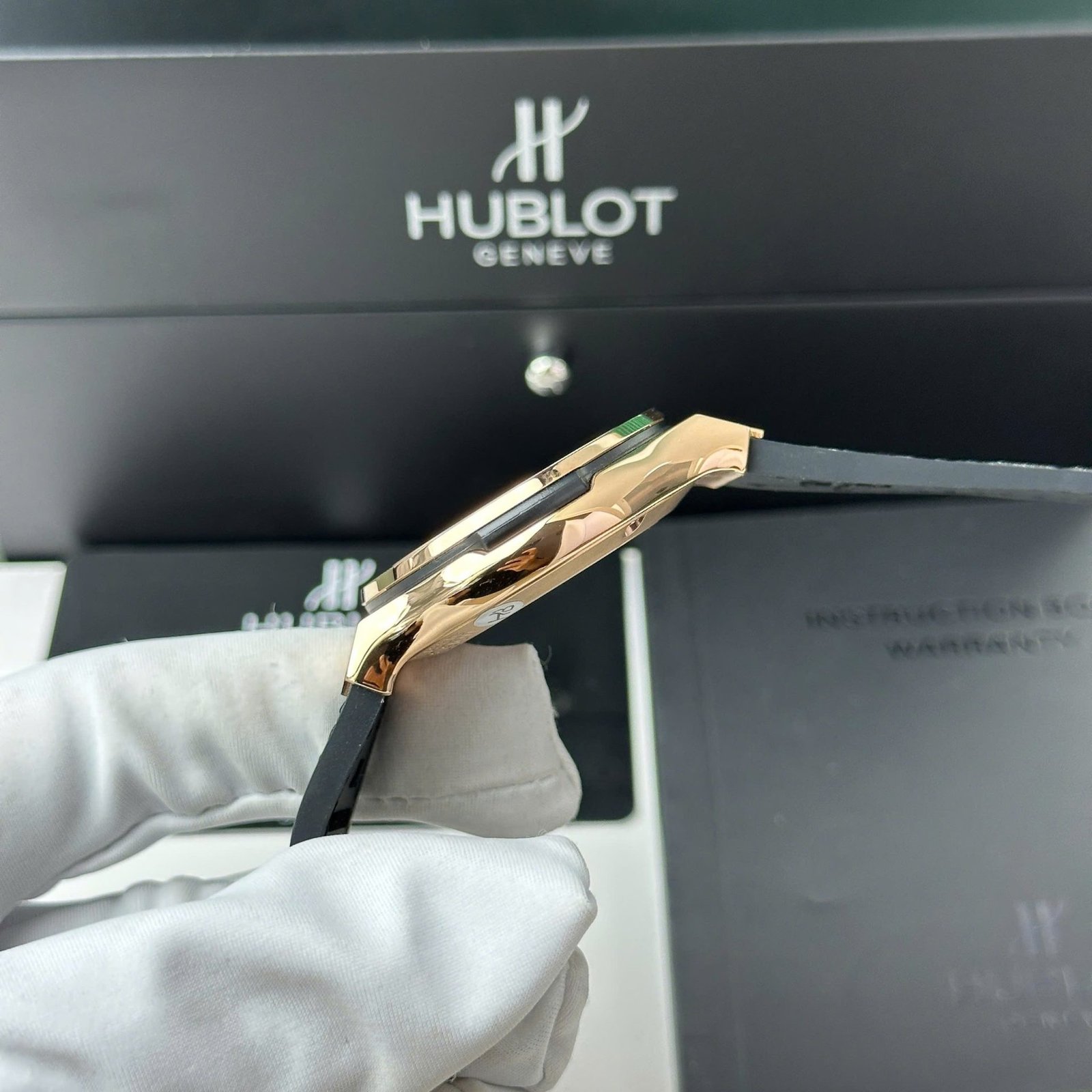 Hublot Classic Fusion King Gold White Dial Black Leather Strap Replica 38mm - 图片 6