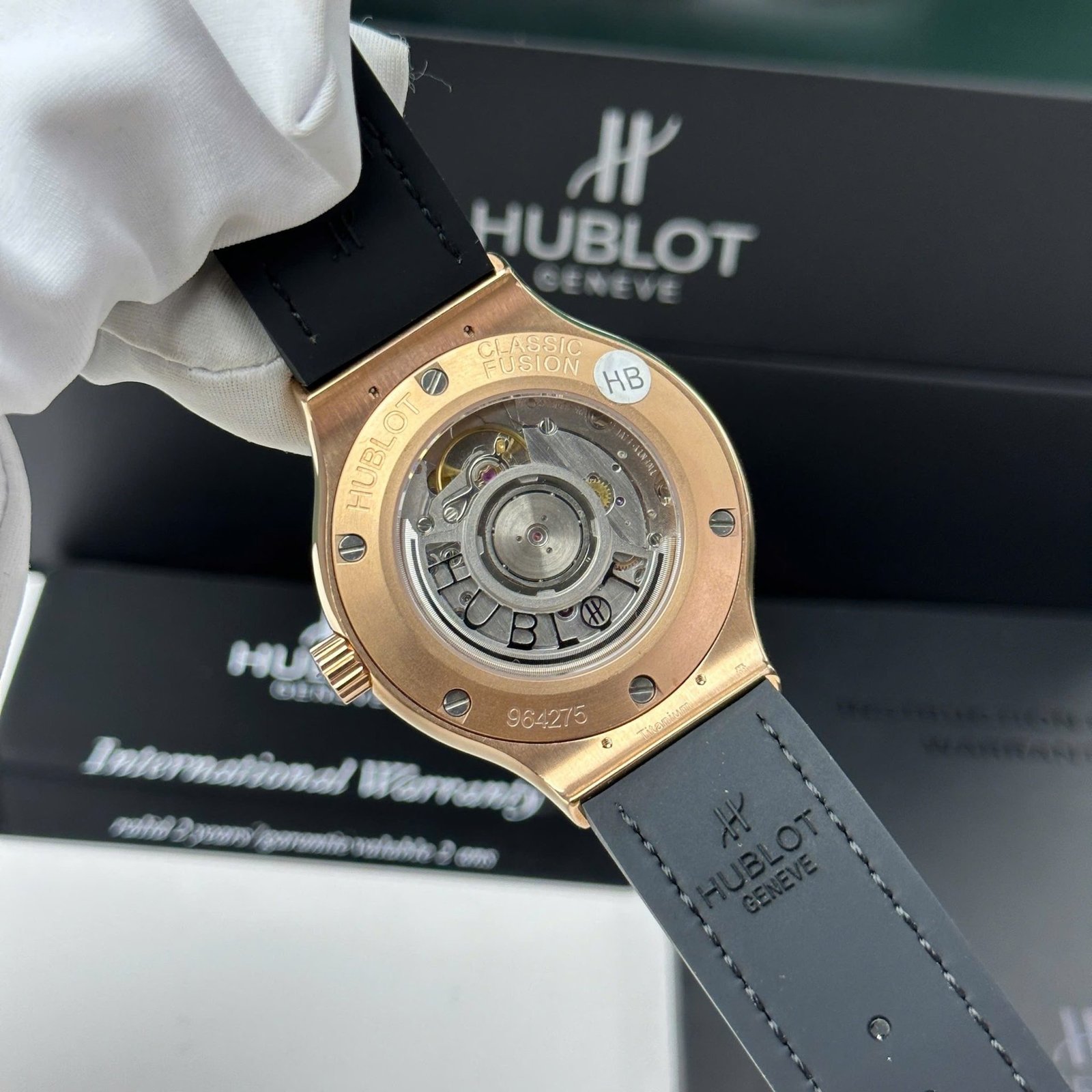 Hublot Classic Fusion King Gold White Dial Black Leather Strap Replica 38mm - 图片 7
