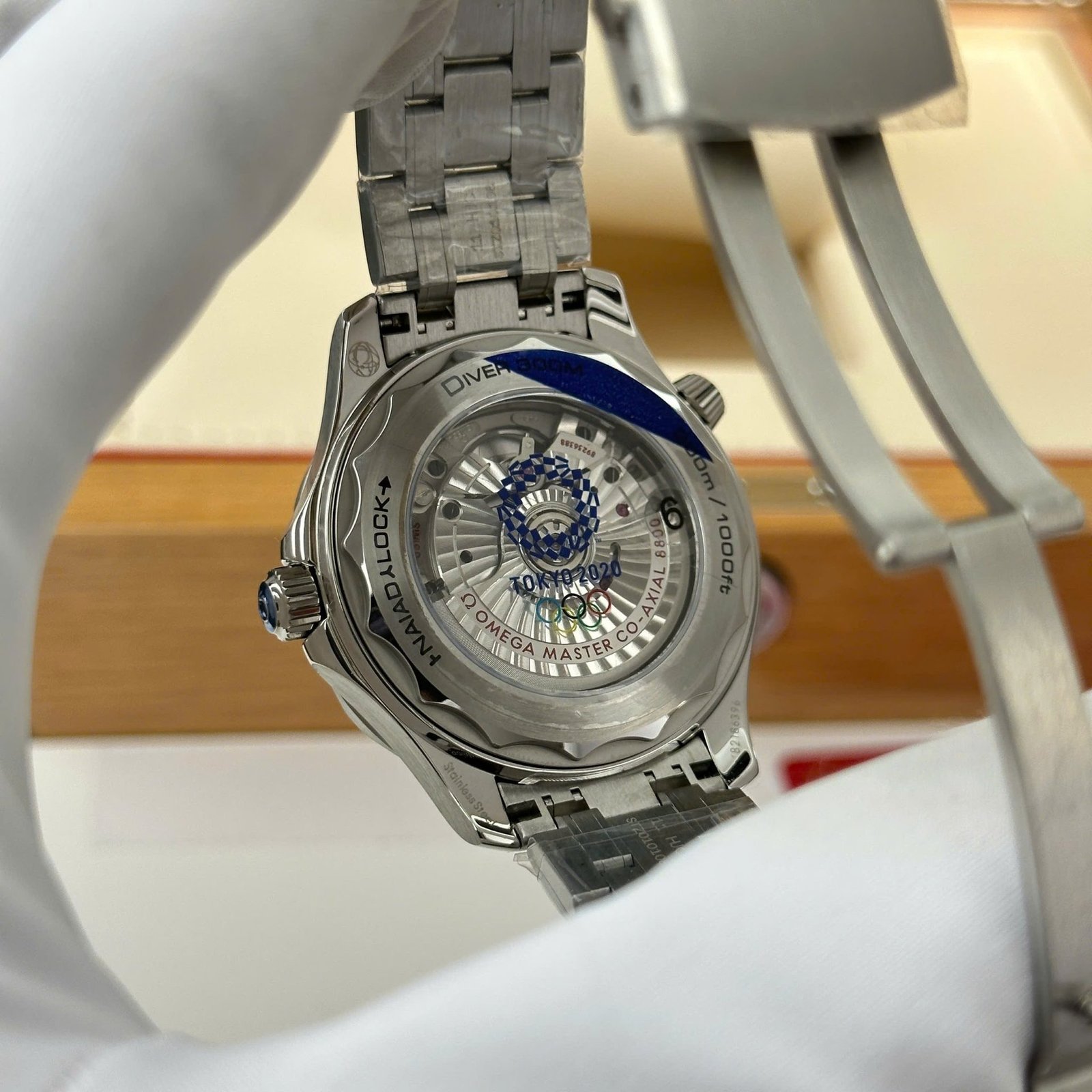 Omega Seamaster Diver 300M Tokyo 2020 White Dial Blue Ceramic Bezel Super Clone 42mm - 图片 7