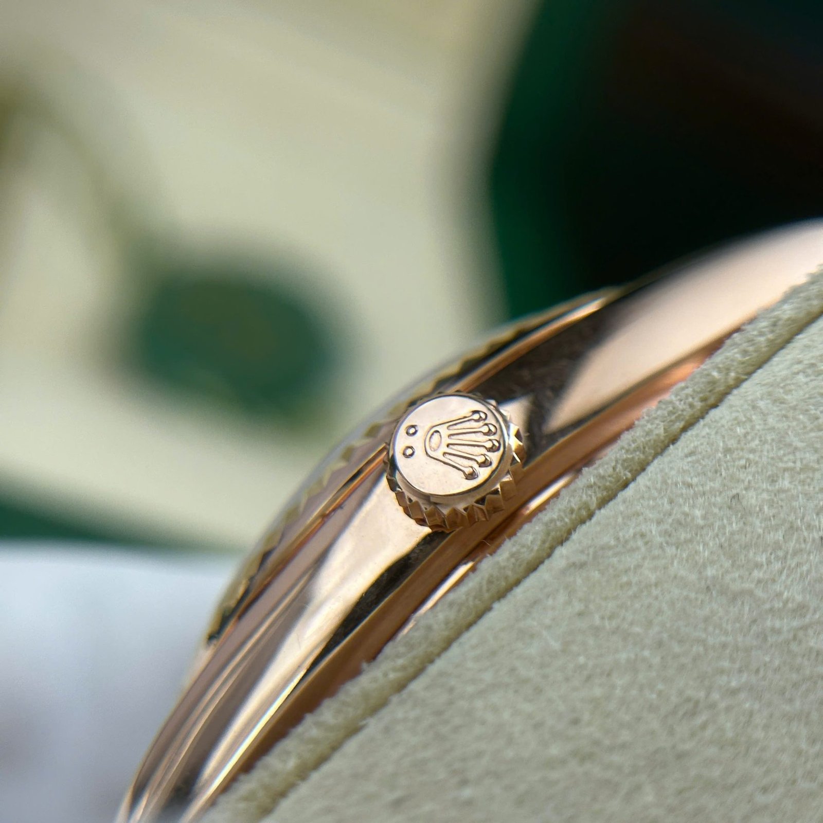 Rolex Day-Date 228235-0003 Chocolate Baguette Diamond Dial 18K Solid Rose Gold 40mm - 图片 9