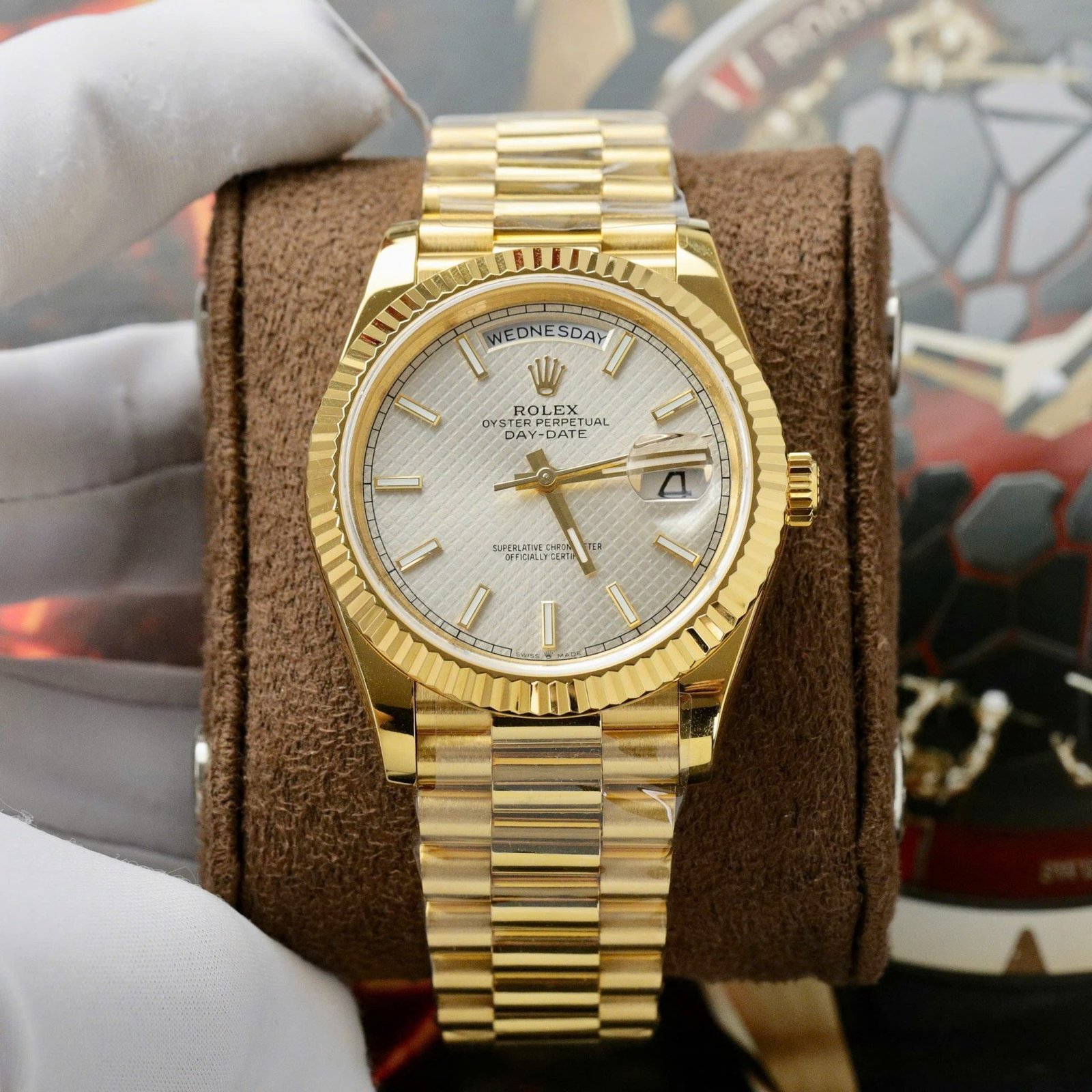 Rolex Day Date 228238-0008 Silver Diagonal Motif Stick Dial 18K Gold Wrapped Best Replica V3 GMF 40mm - 图片 2