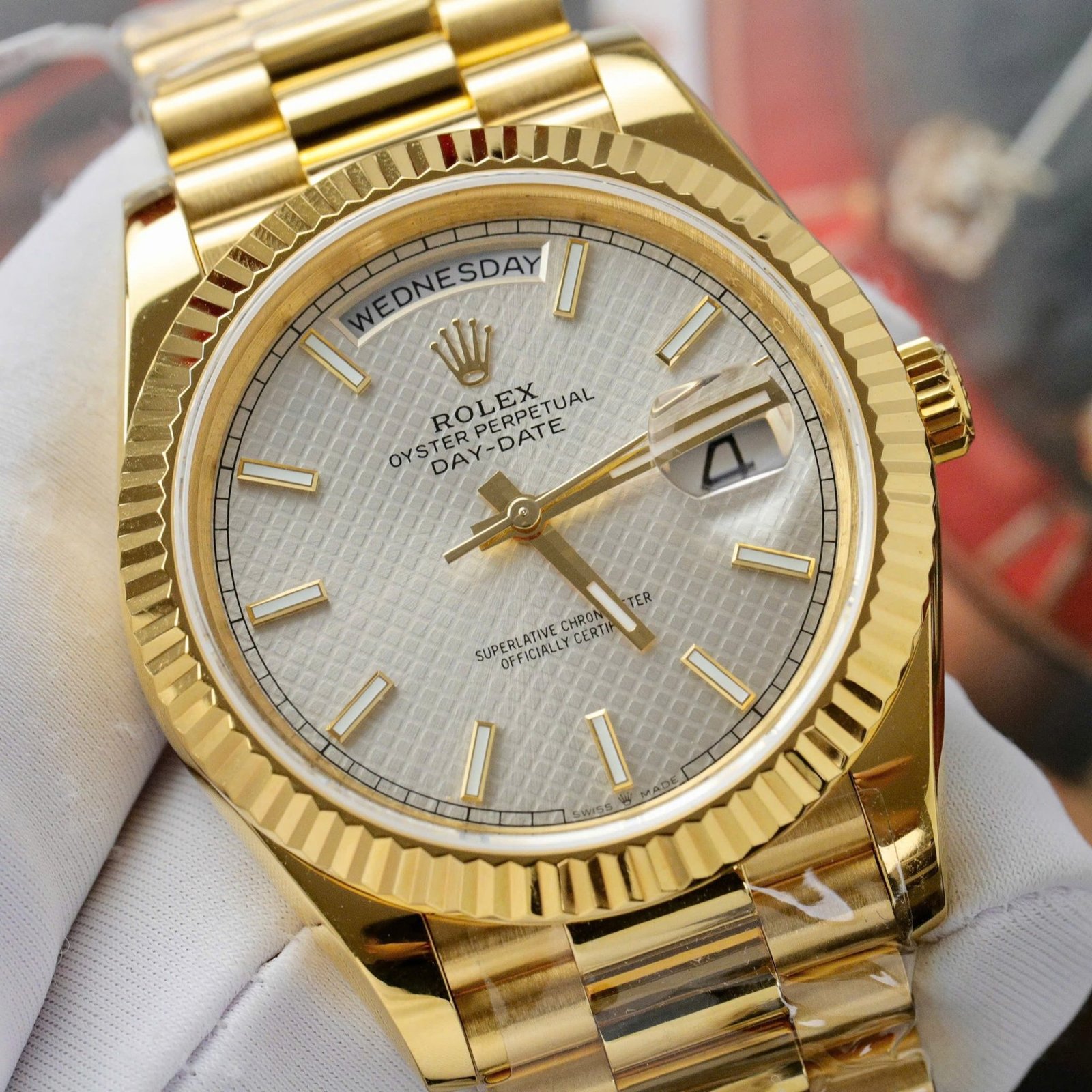 Rolex Day Date 228238-0008 Silver Diagonal Motif Stick Dial 18K Gold Wrapped Best Replica V3 GMF 40mm - 图片 5