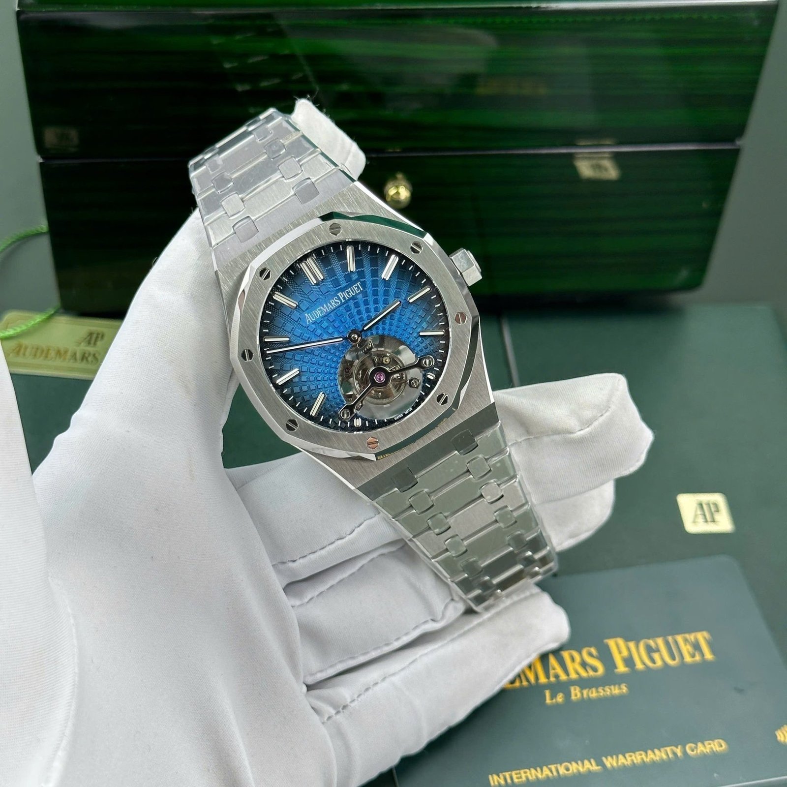 Audemars Piguet Royal Oak Flying Tourbillon 26530 Blue Dial Replica R8 Factory 41mm - 图片 2