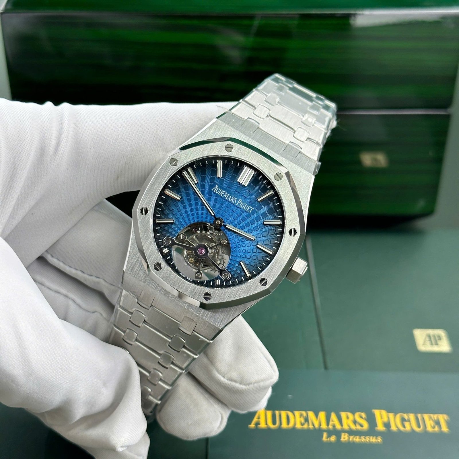 Audemars Piguet Royal Oak Flying Tourbillon 26530 Blue Dial Replica R8 Factory 41mm - 图片 3