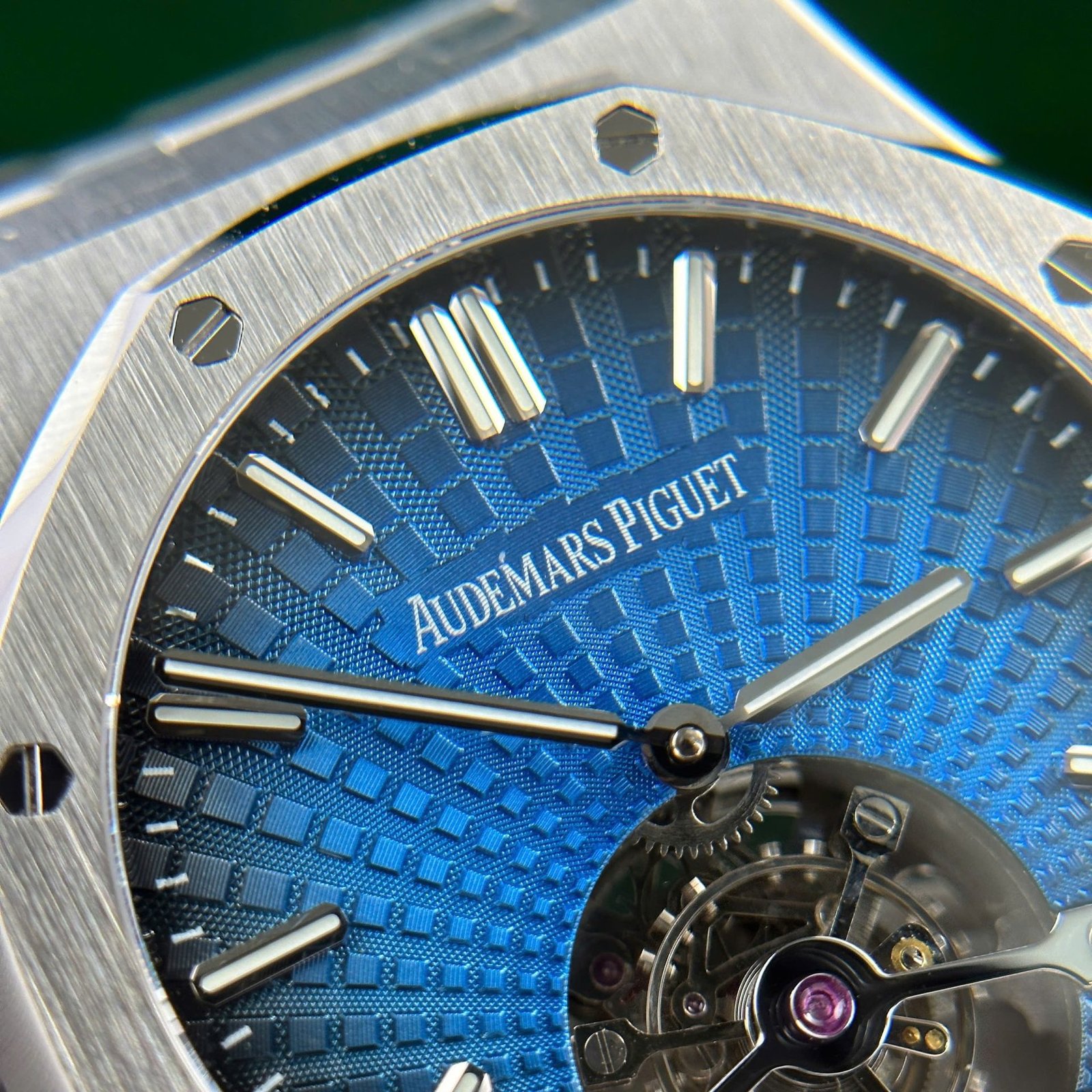 Audemars Piguet Royal Oak Flying Tourbillon 26530 Blue Dial Replica R8 Factory 41mm - 图片 4