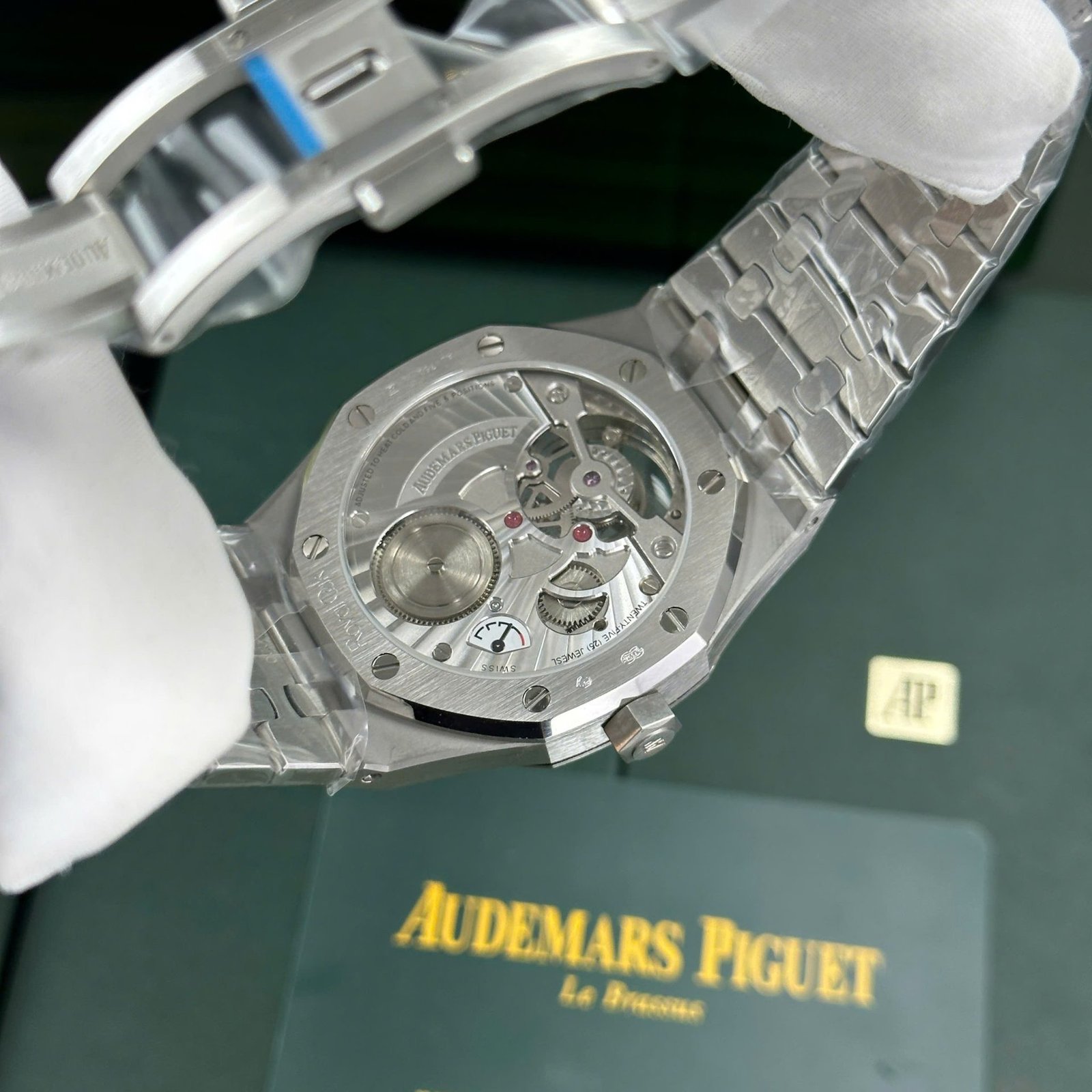 Audemars Piguet Royal Oak Flying Tourbillon 26530 Blue Dial Replica R8 Factory 41mm - 图片 9