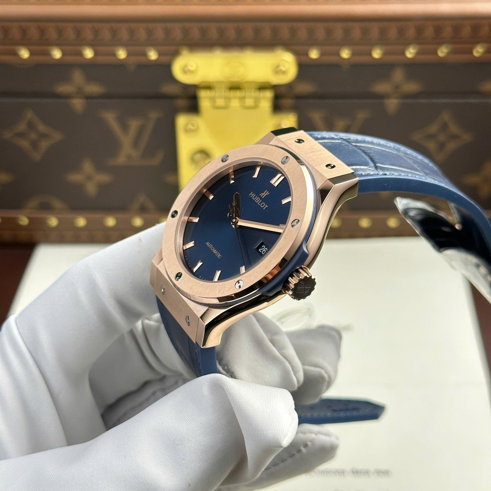 Hublot Classic Fusion King Gold Blue Dial Best Replica JJF 42mm - 图片 5