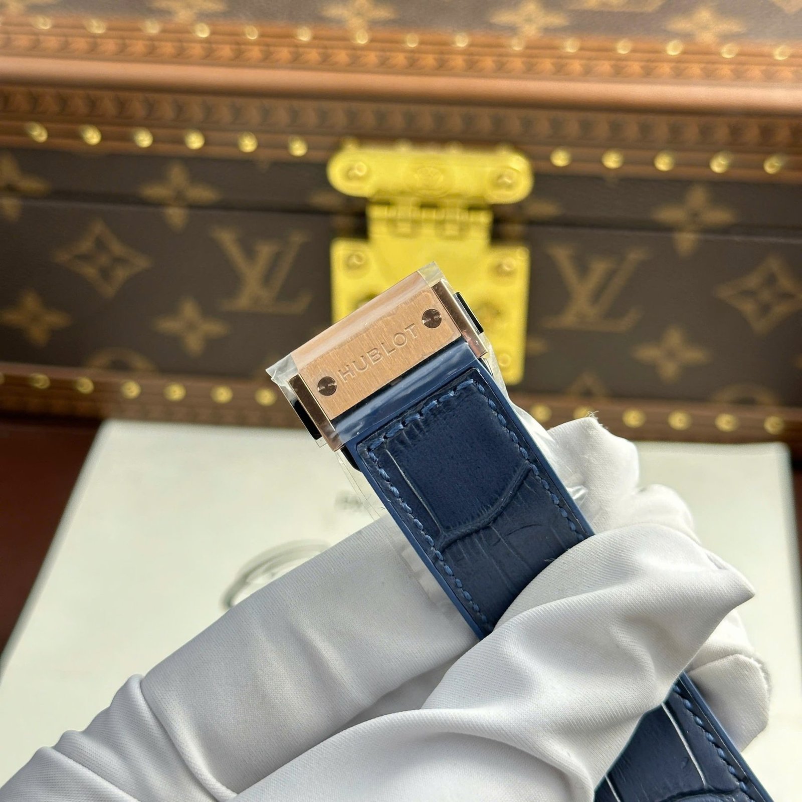 Hublot Classic Fusion King Gold Blue Dial Best Replica JJF 42mm - 图片 9