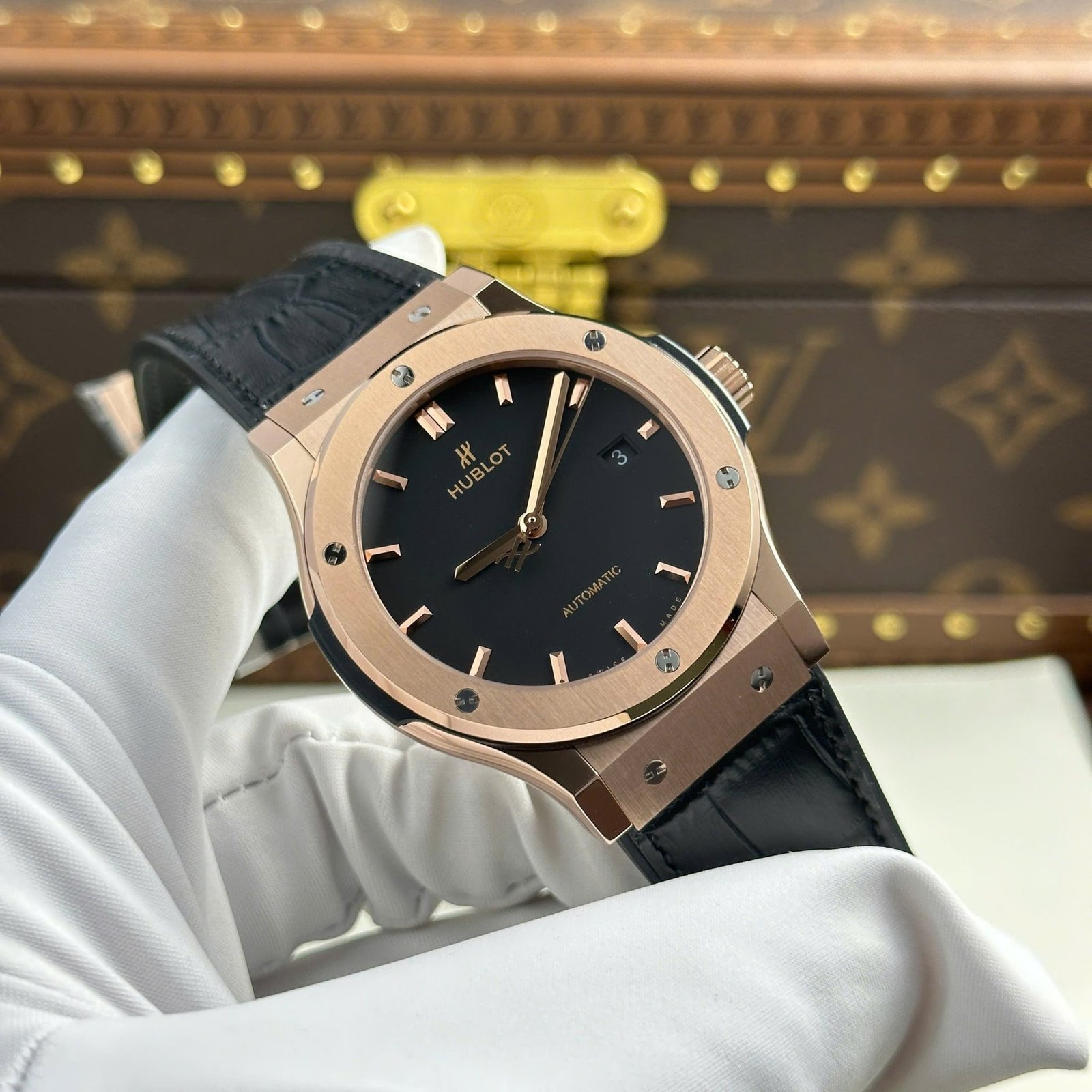 Hublot Classic Fusion King Gold Black Dial Leather Best Replica JJF 42mm - 图片 2
