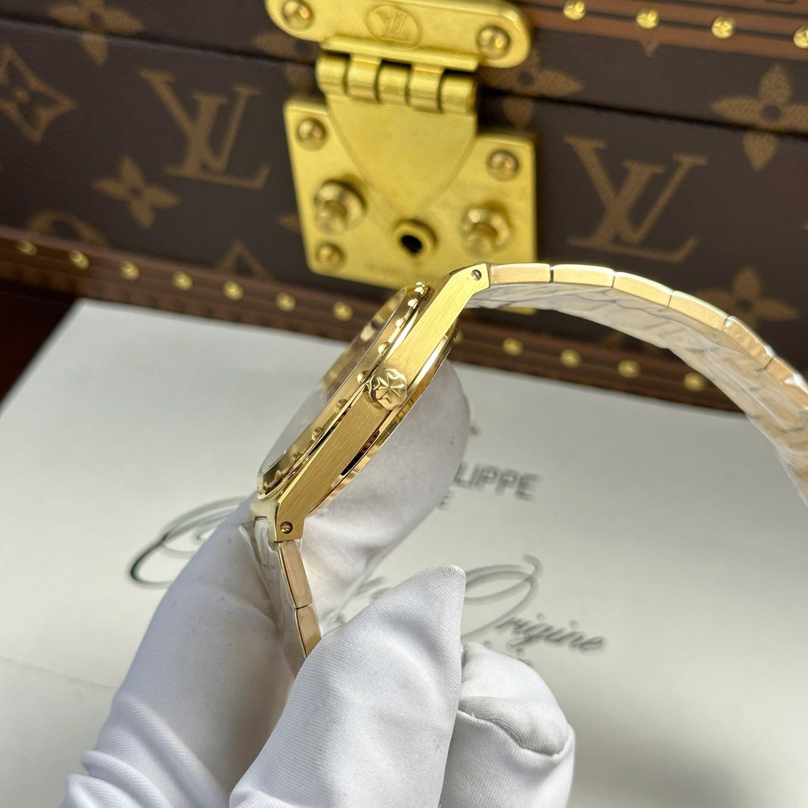 Vacheron Constantin Historiques 222 Vintage Yellow Gold Gold-tone Dial 1:1 Best Replica 8+ Factory 37mm - 图片 9