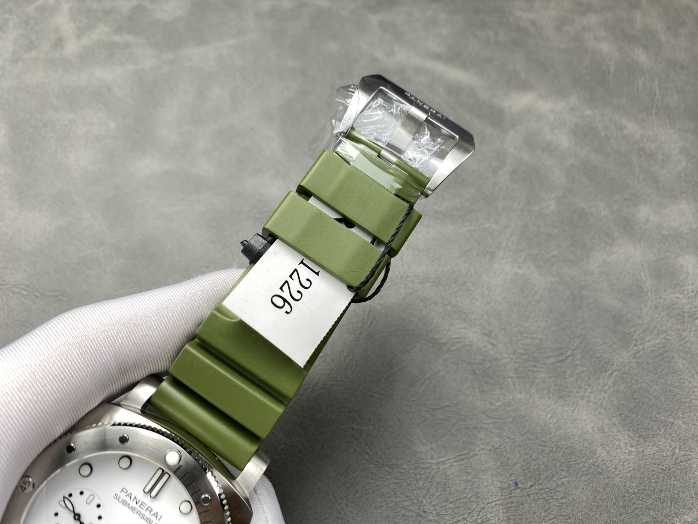 Panerai Submersible Quarantaquattro Bianco PAM1226 White Dial Green Rubber Strap 1:1 Best Replica VSF 44mm - 图片 8