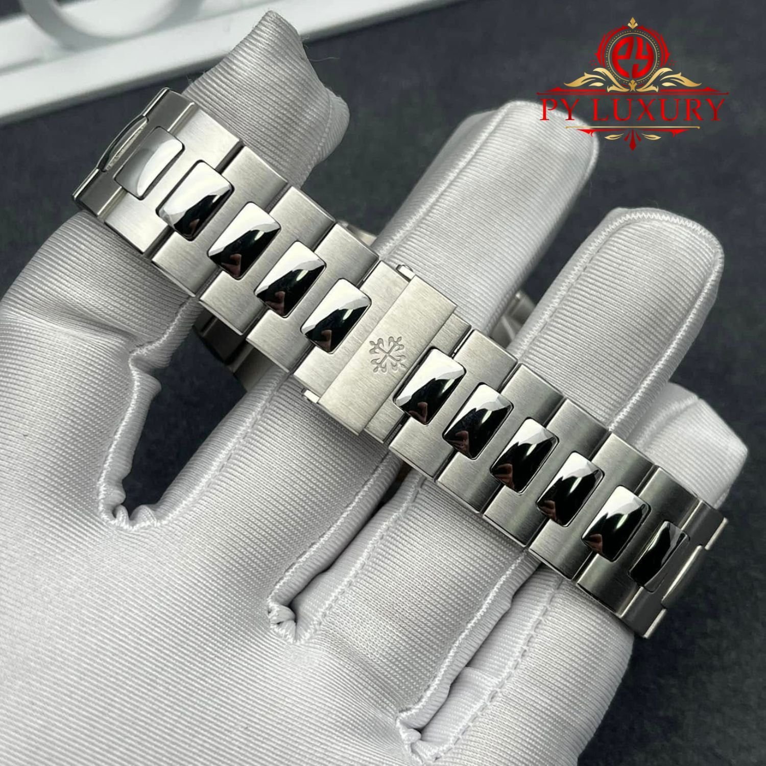 Patek Philippe Nautilus 5711/112P-001 Platinum Custom Made 1:1 Natural Ruby 40mm - 图片 9