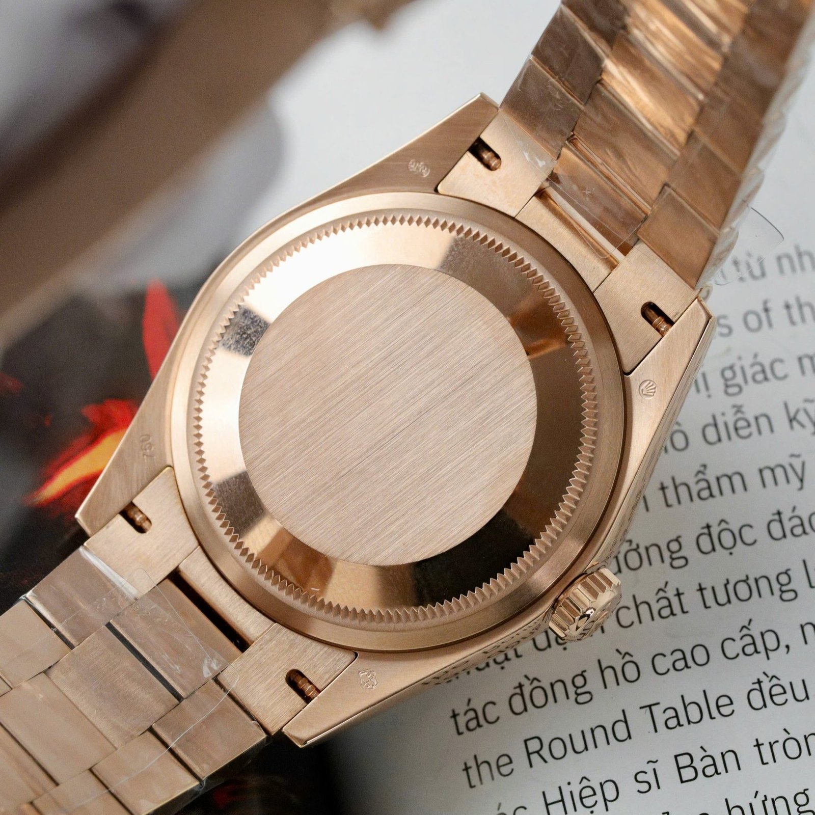 Rolex Day-Date 118235 Chocolate Diamond & Ruby Dial 18K Rose Gold Wrapped 1:1 Replica GMF 36mm - 图片 7