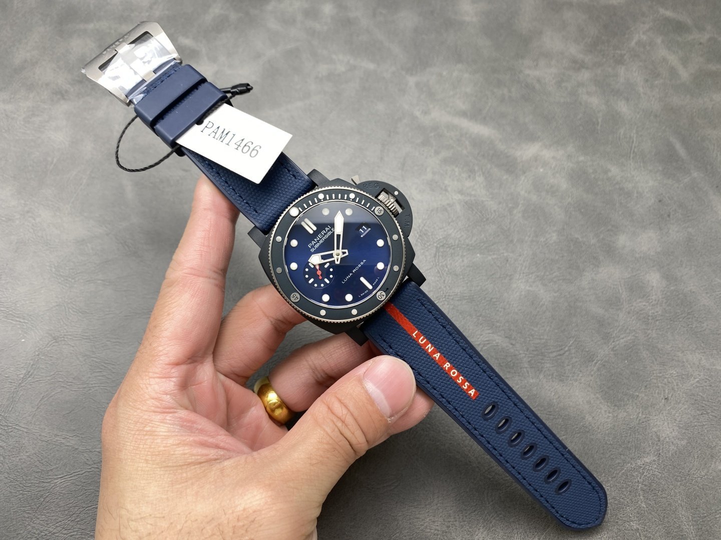 Panerai Submersible QuarantaQuattro Luna Rossa Ti-Ceramitech PAM1466 Blue Dial 1:1 Best Replica VSF 44mm