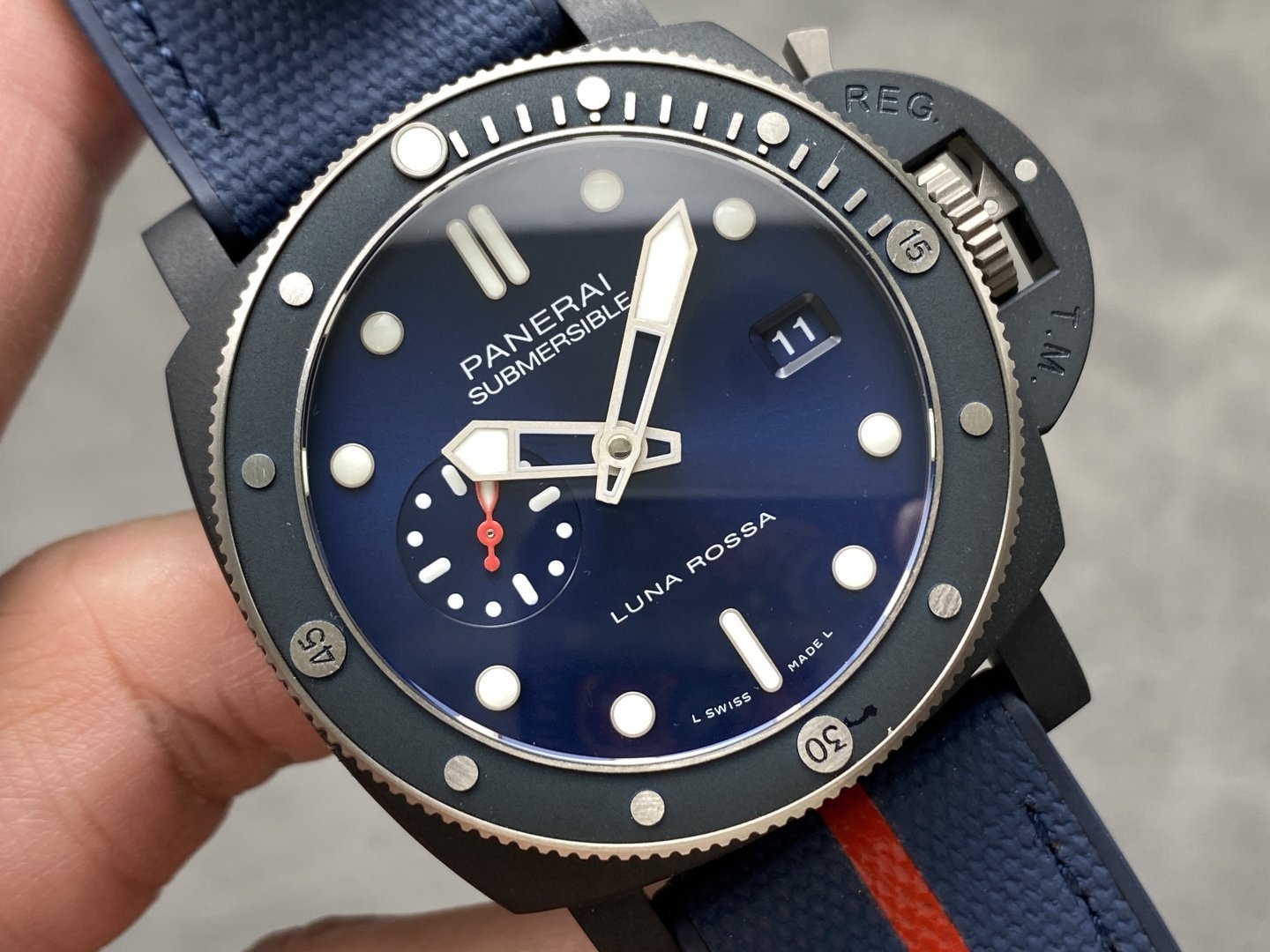 Panerai Submersible QuarantaQuattro Luna Rossa Ti-Ceramitech PAM1466 Blue Dial 1:1 Best Replica VSF 44mm - 图片 2