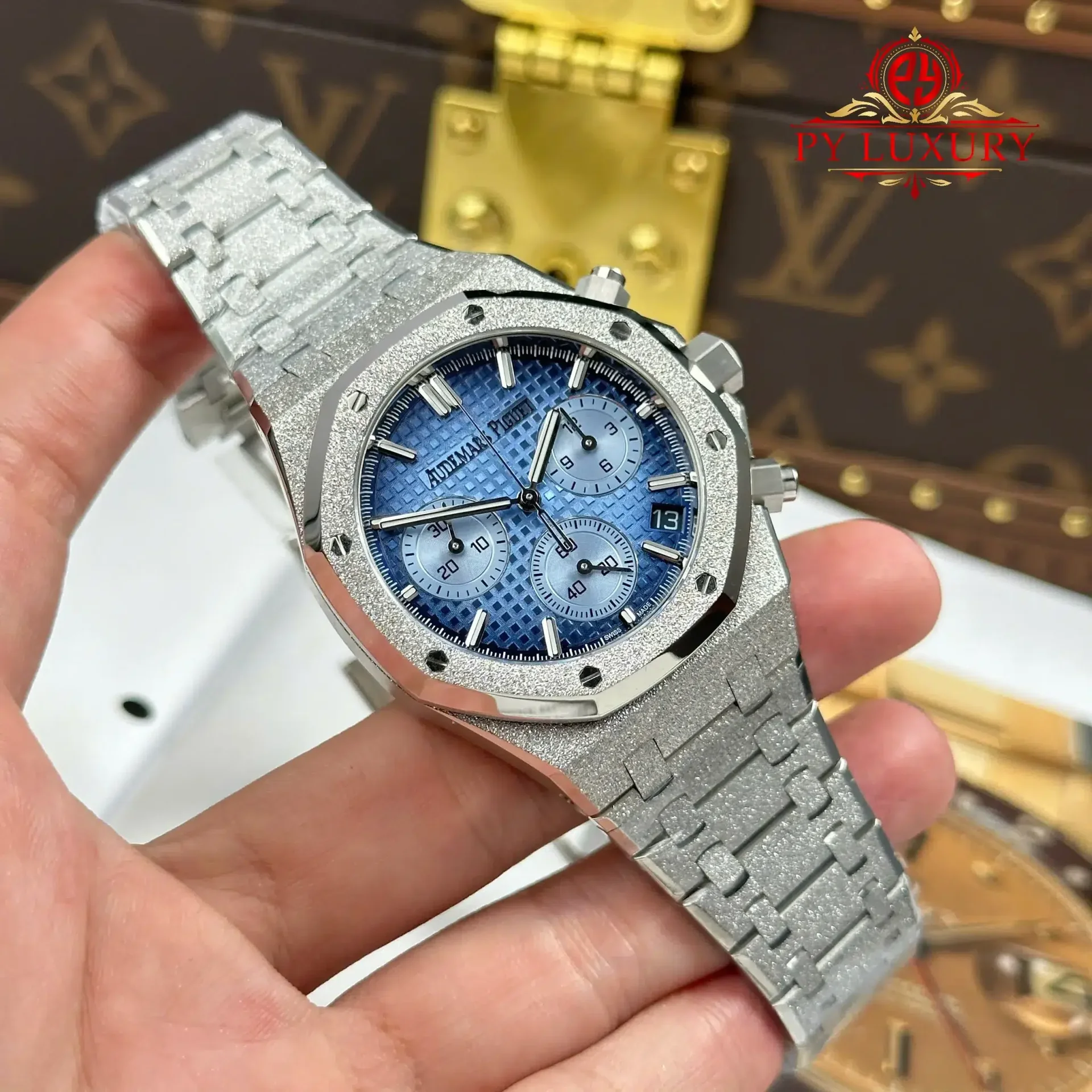 Audemars Piguet Royal Oak Chronograph 26240BC Frosted White Gold Blue Dial 1:1 Best Replica 41mm - 图片 2