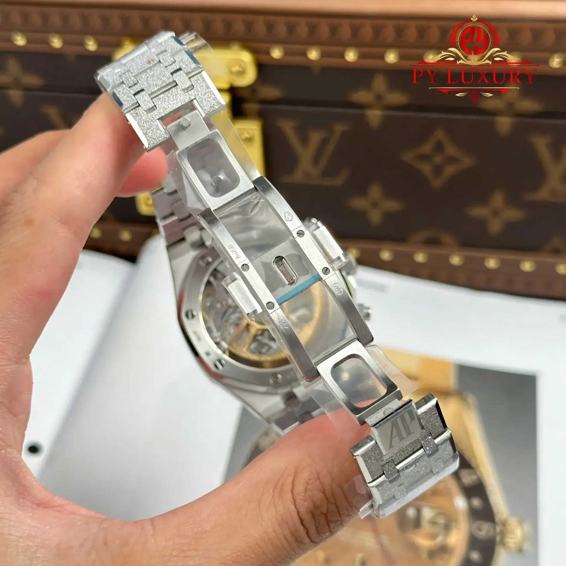 Audemars Piguet Royal Oak Chronograph 26240BC Frosted White Gold Blue Dial 1:1 Best Replica 41mm - 图片 11