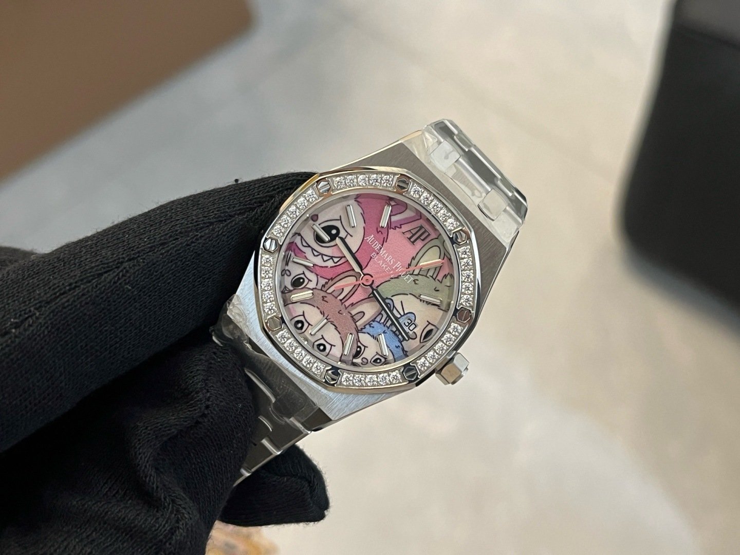 Audemars Piguet Royal Oak Lady Labubu Dial Diamond Bezel Best Replica OMF 34mm - 图片 3