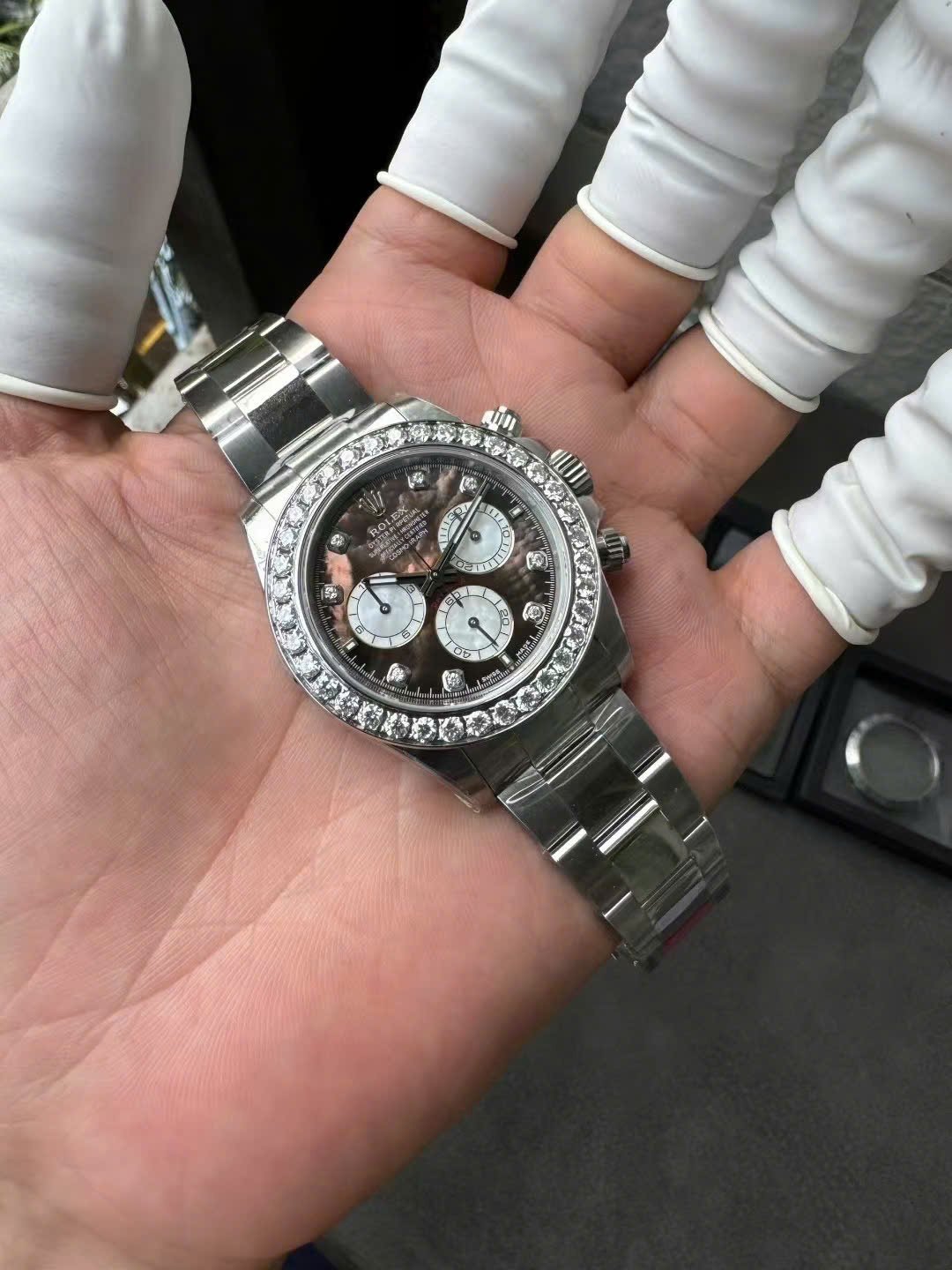 Rolex Daytona 126579RBR Custom Natural MOP Dial Moissanite Numerals Moissanite Bezel 1:1 Best Replica 40mm - 图片 3