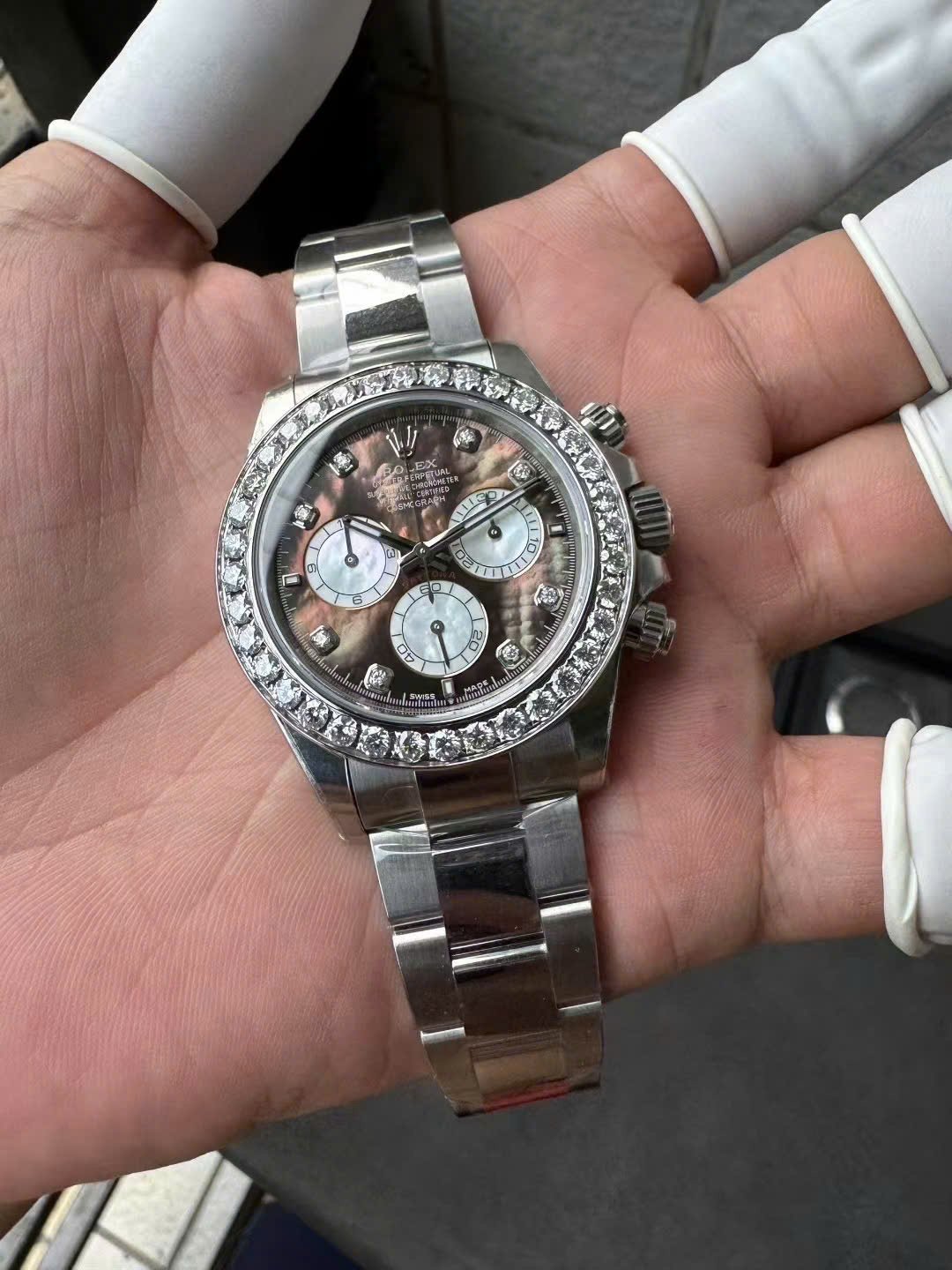 Rolex Daytona 126579RBR Custom Natural MOP Dial Moissanite Numerals Moissanite Bezel 1:1 Best Replica 40mm - 图片 6