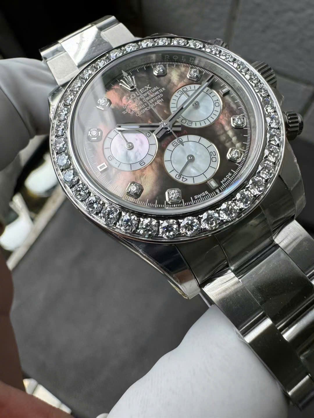Rolex Daytona 126579RBR Custom Natural MOP Dial Moissanite Numerals Moissanite Bezel 1:1 Best Replica 40mm - 图片 12