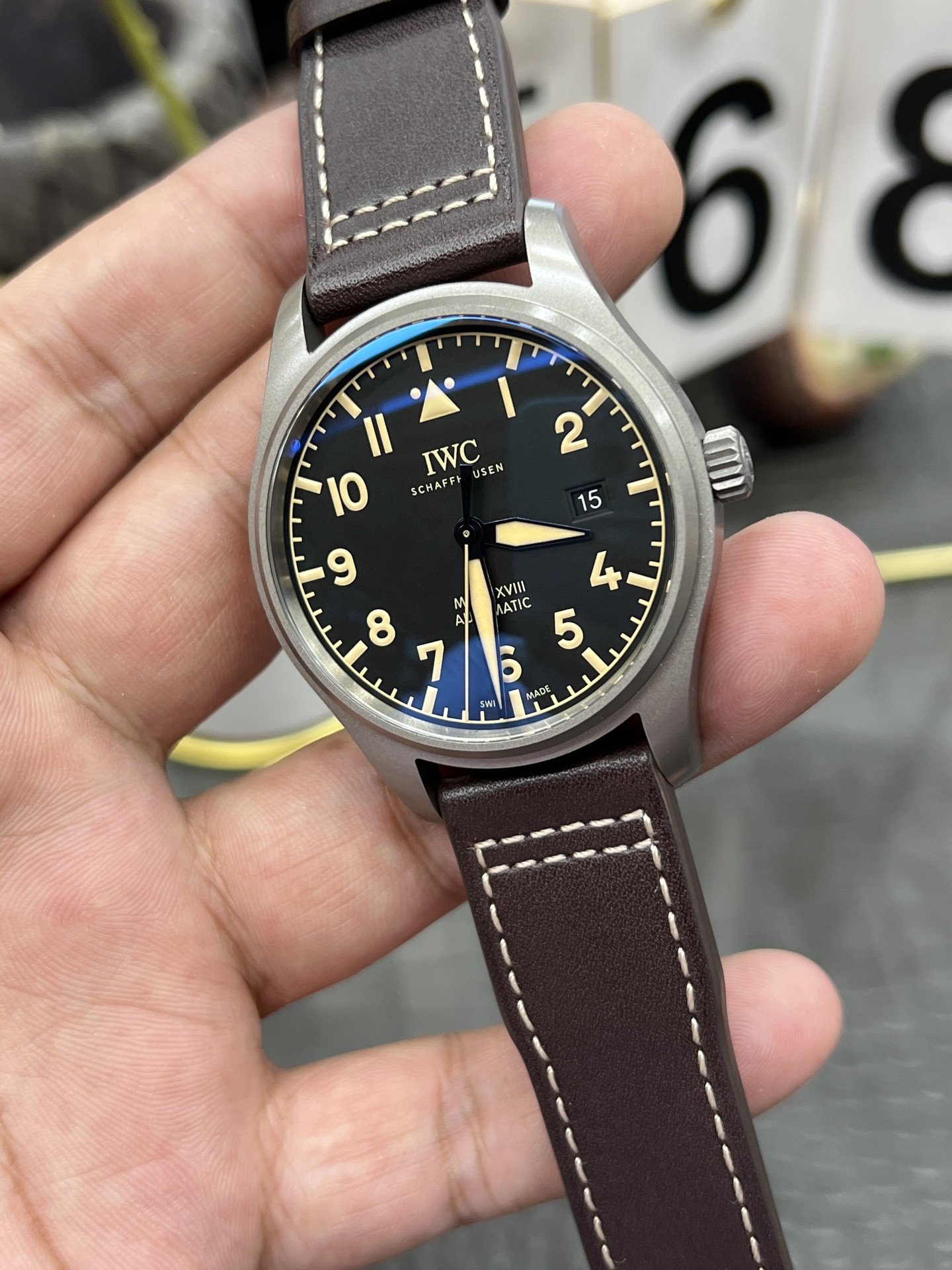 IWC Pilot’s Watch Mark XVIII Heritage IW3270-06 Titanium Black Dial Brown Leather Band Best Replica 40mm - 图片 5