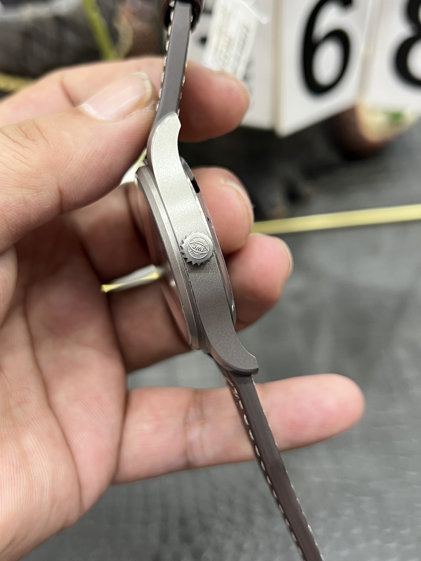 IWC Pilot’s Watch Mark XVIII Heritage IW3270-06 Titanium Black Dial Brown Leather Band Best Replica 40mm - 图片 6