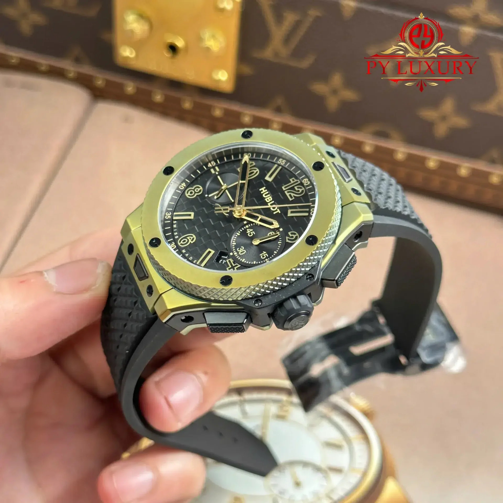 Hublot Big Bang Chronograph 20th Anniversary Full Magic Gold Best Replica BBA 43mm - 图片 3