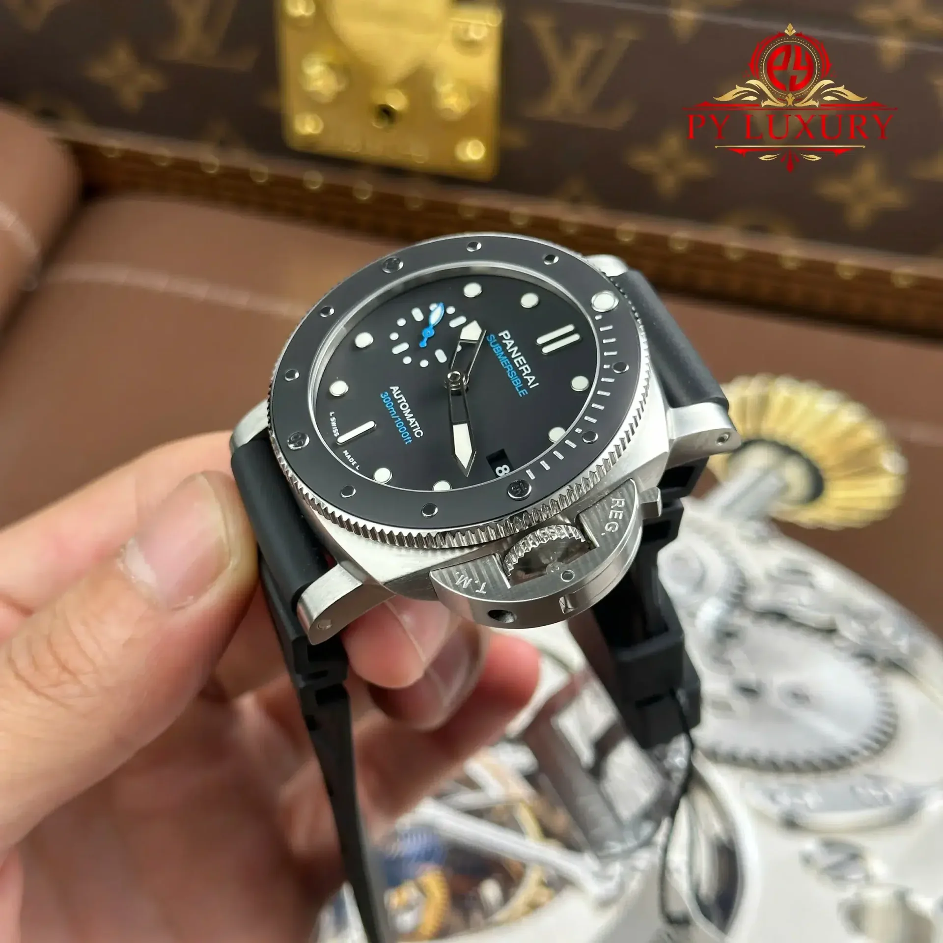 Panerai Submersible PAM00683 Black Dial Rubber Strap 1:1 Best Replica VSF 42mm - 图片 3