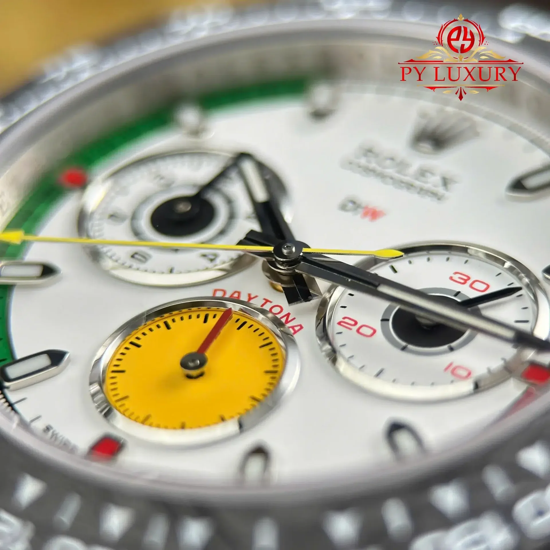 Rolex Daytona DiW Ferrari CarboQuartz White Dial Nylon Strap 1:1 Best Replica 40mm - 图片 9