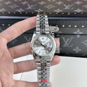 Rolex Datejust 126334 Silver Dial Luminous Hour Marker Jubilee Top Quality Replica VSF 41mm
