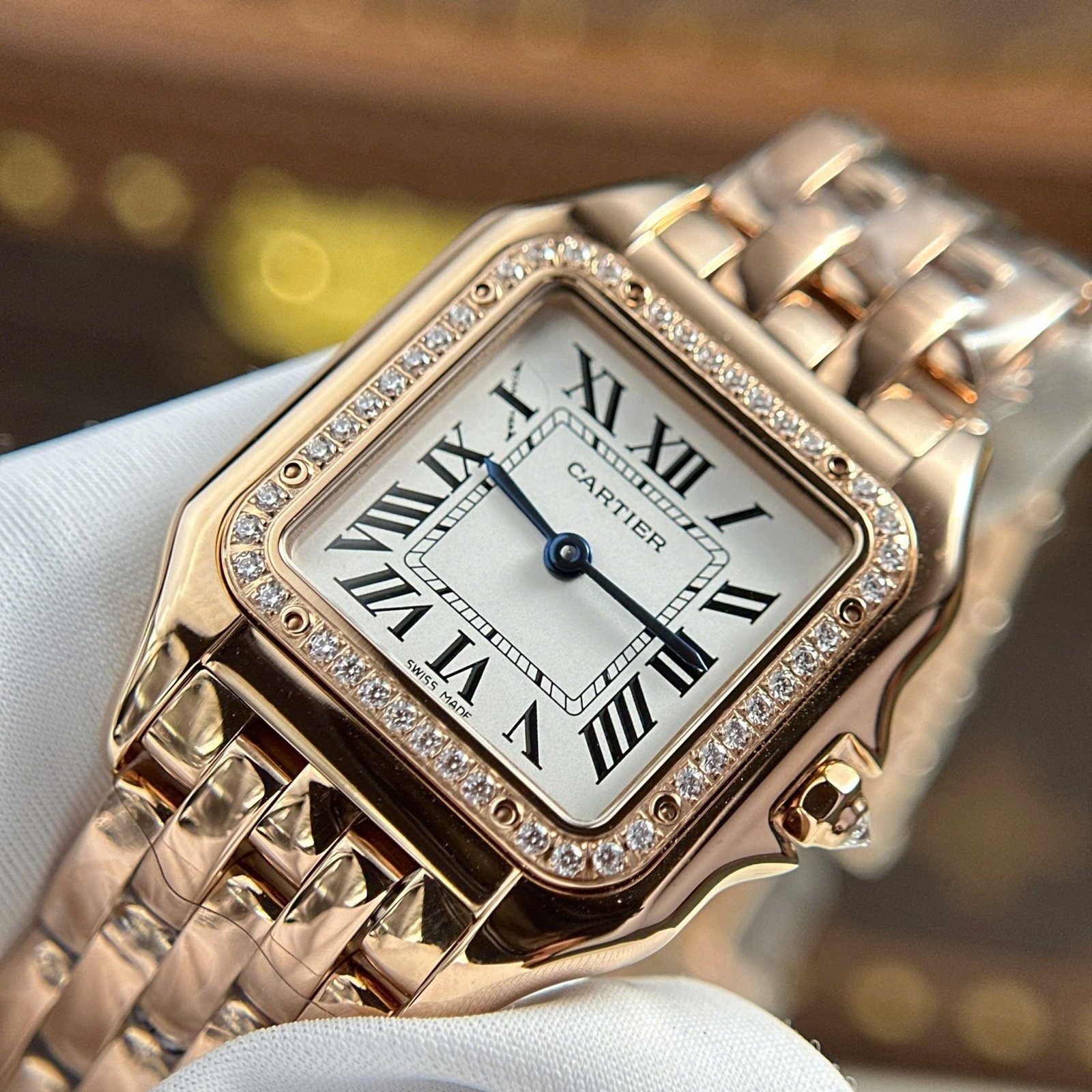 Cartier Panthère Medium Model Rose Gold White Dial Diamond Bezel Best Replica BVF 27mm x 36mm - 图片 5