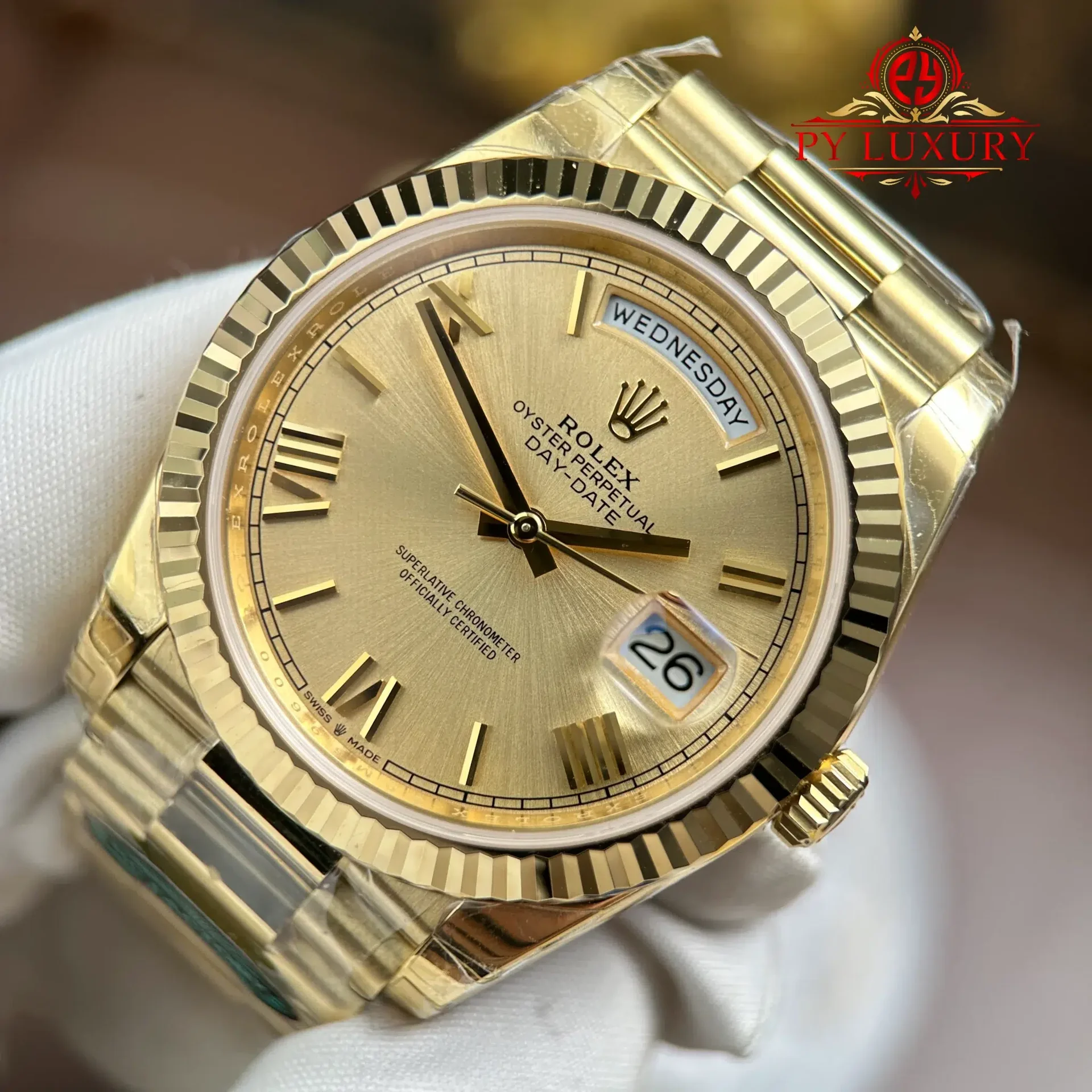 Rolex Day-Date 228238 Yellow Gold Champagne Roman Dial 1:1 Top Quality Replica 210g RC Factory 40mm - 图片 3